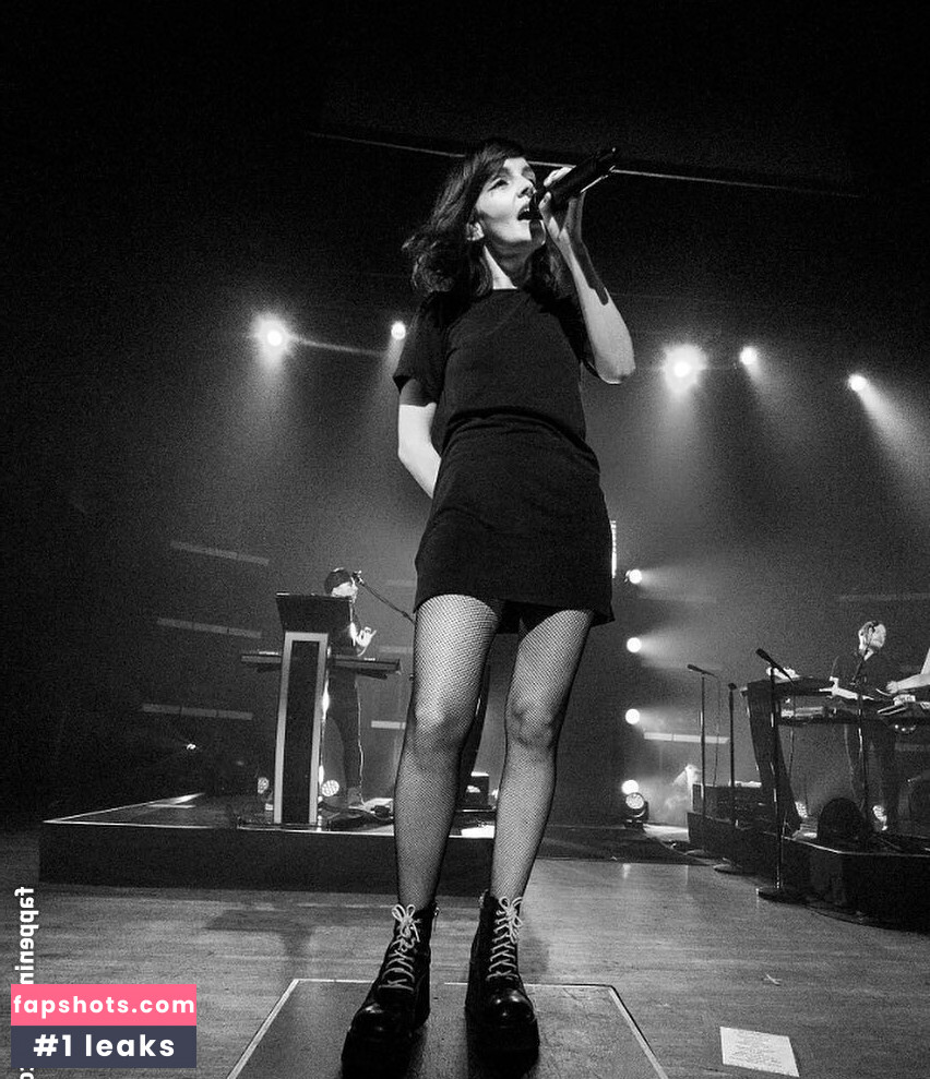 Lauren Mayberry Nude Leaks OnlyFans Photos #336 - LeakJerk