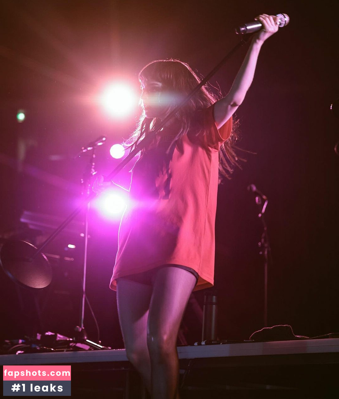 Lauren Mayberry Nude Leaks OnlyFans Photos #35 - LeakJerk