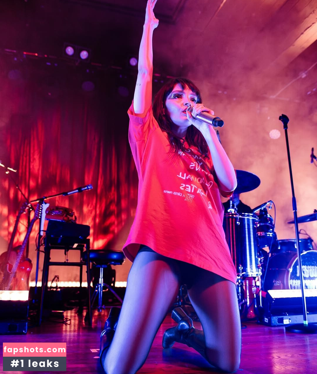 Lauren Mayberry Nude Leaks OnlyFans Photos #5 - LeakJerk