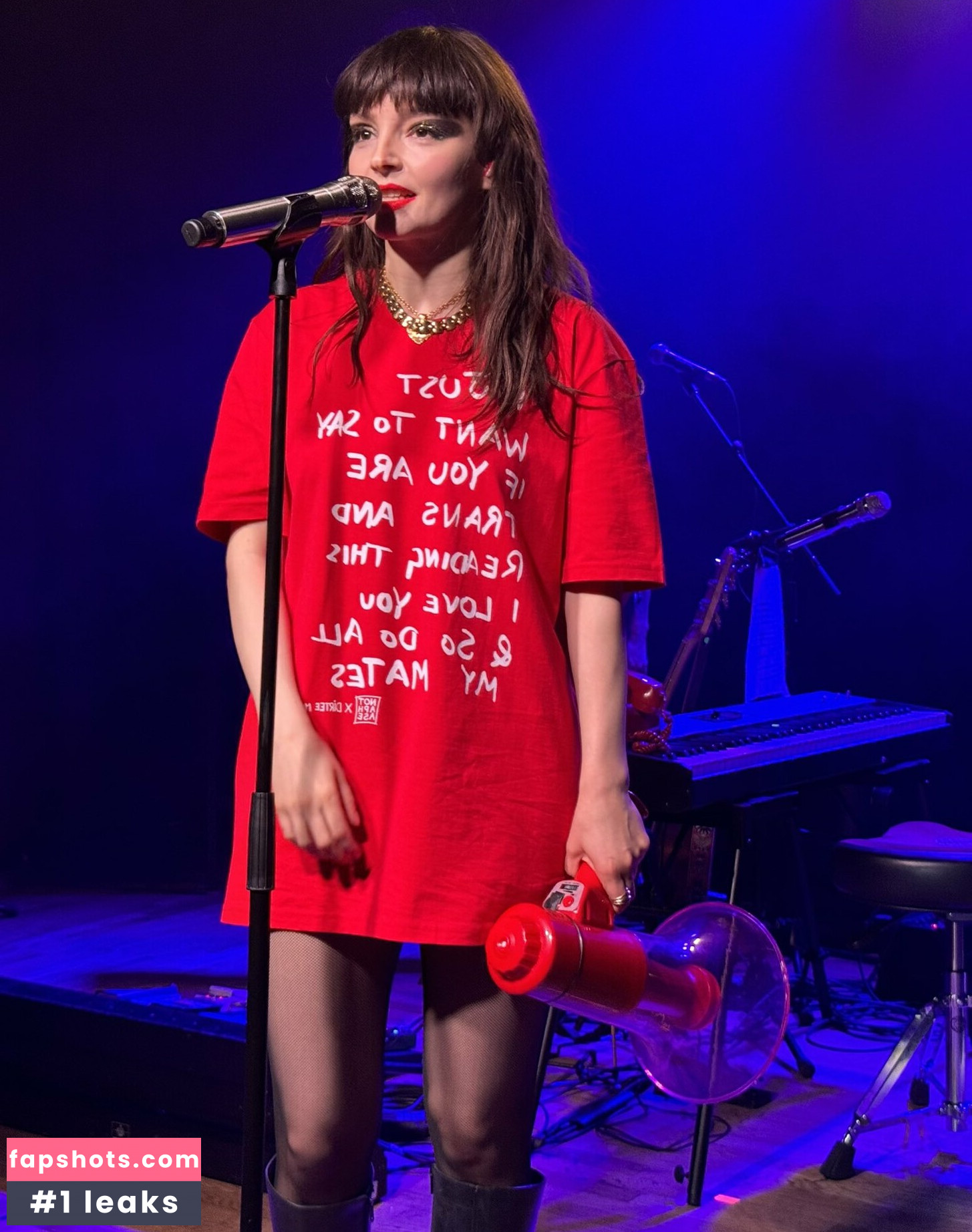 Lauren Mayberry Nude Leaks OnlyFans Photos #6 - LeakJerk