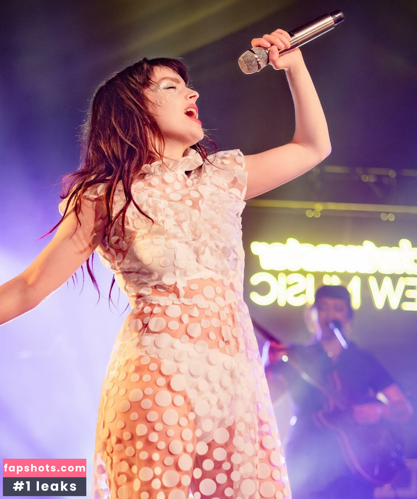 Lauren Mayberry Nude Leaks OnlyFans Photos #91 - LeakJerk