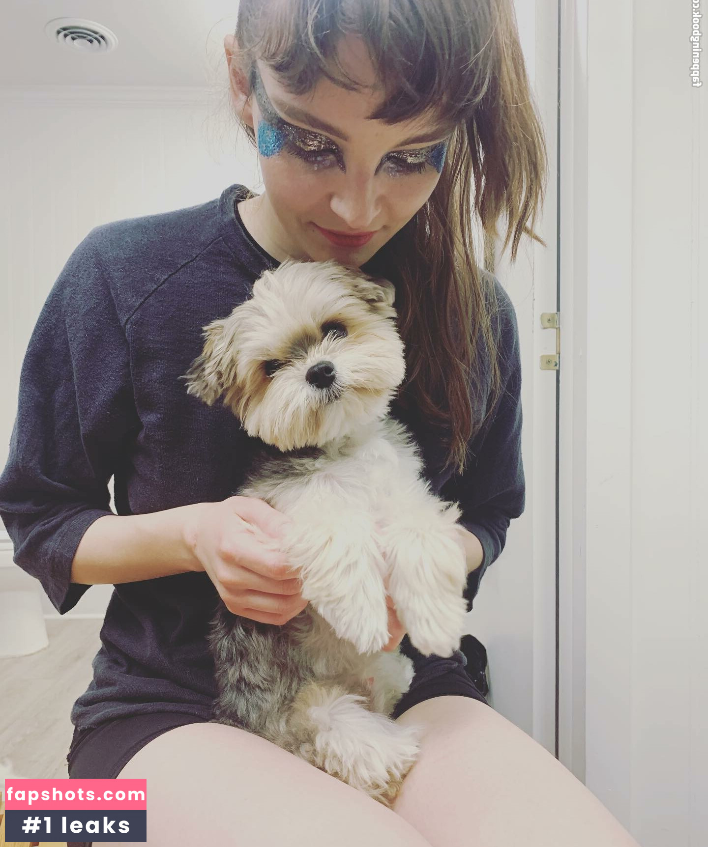 Lauren Mayberry Nude Leaks OnlyFans Photos #100 - LeakJerk
