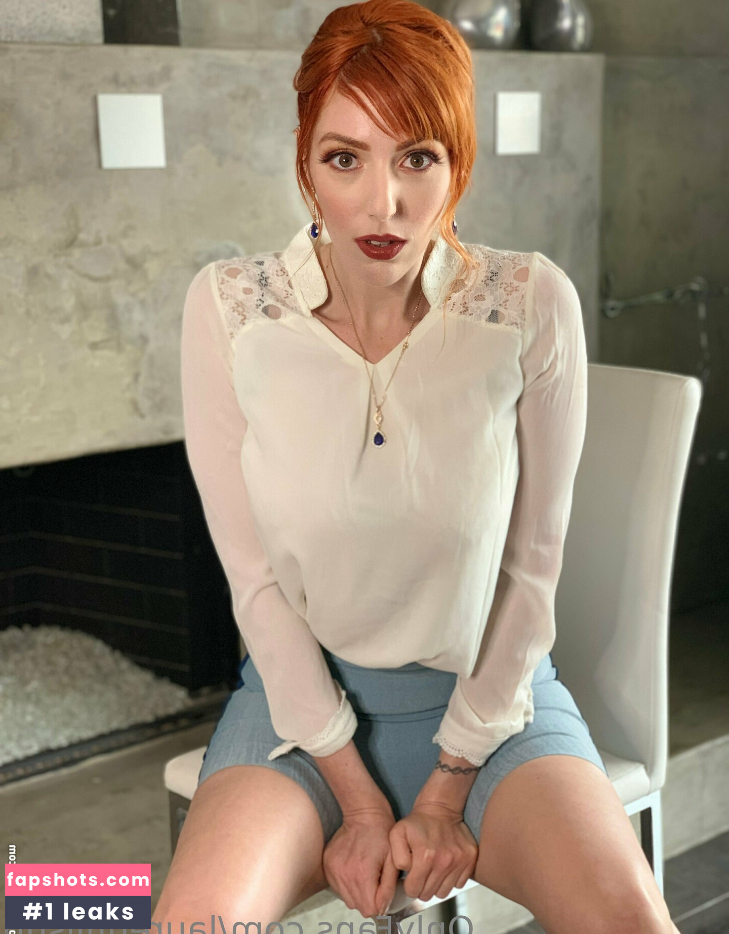 Lauren Phillips gallery photo #477