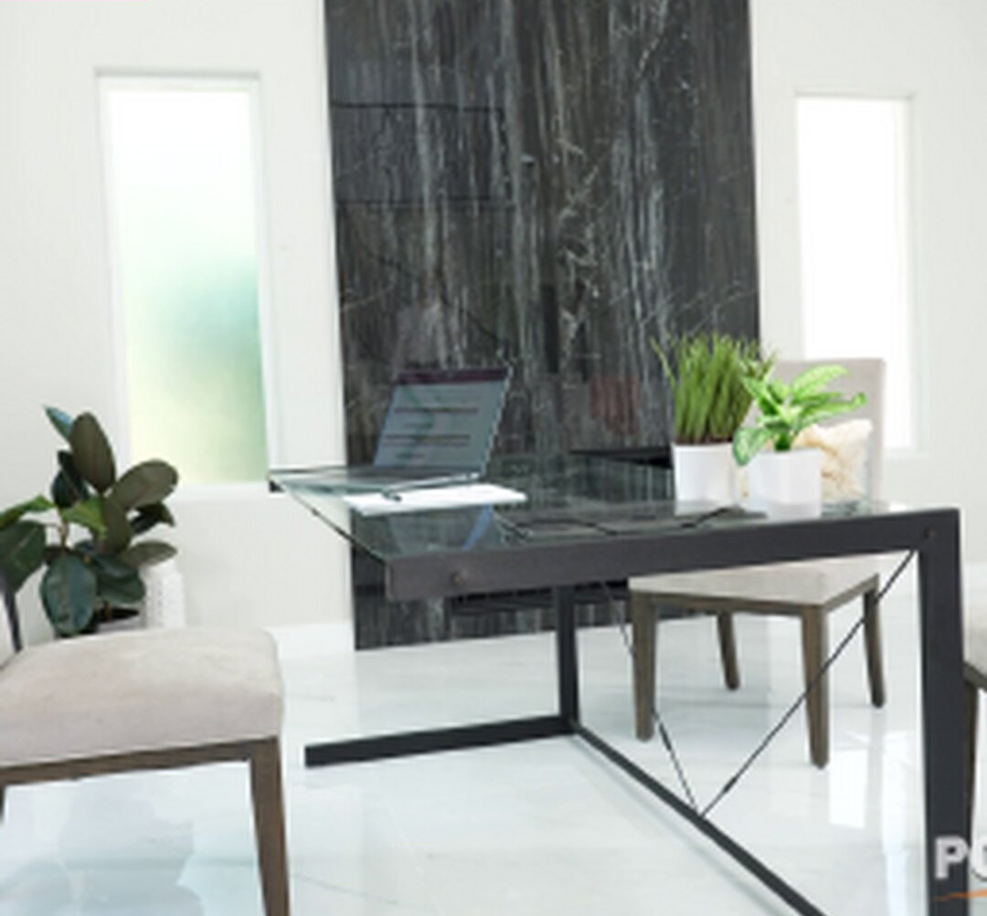 lauren-phillips gallery photo #1056