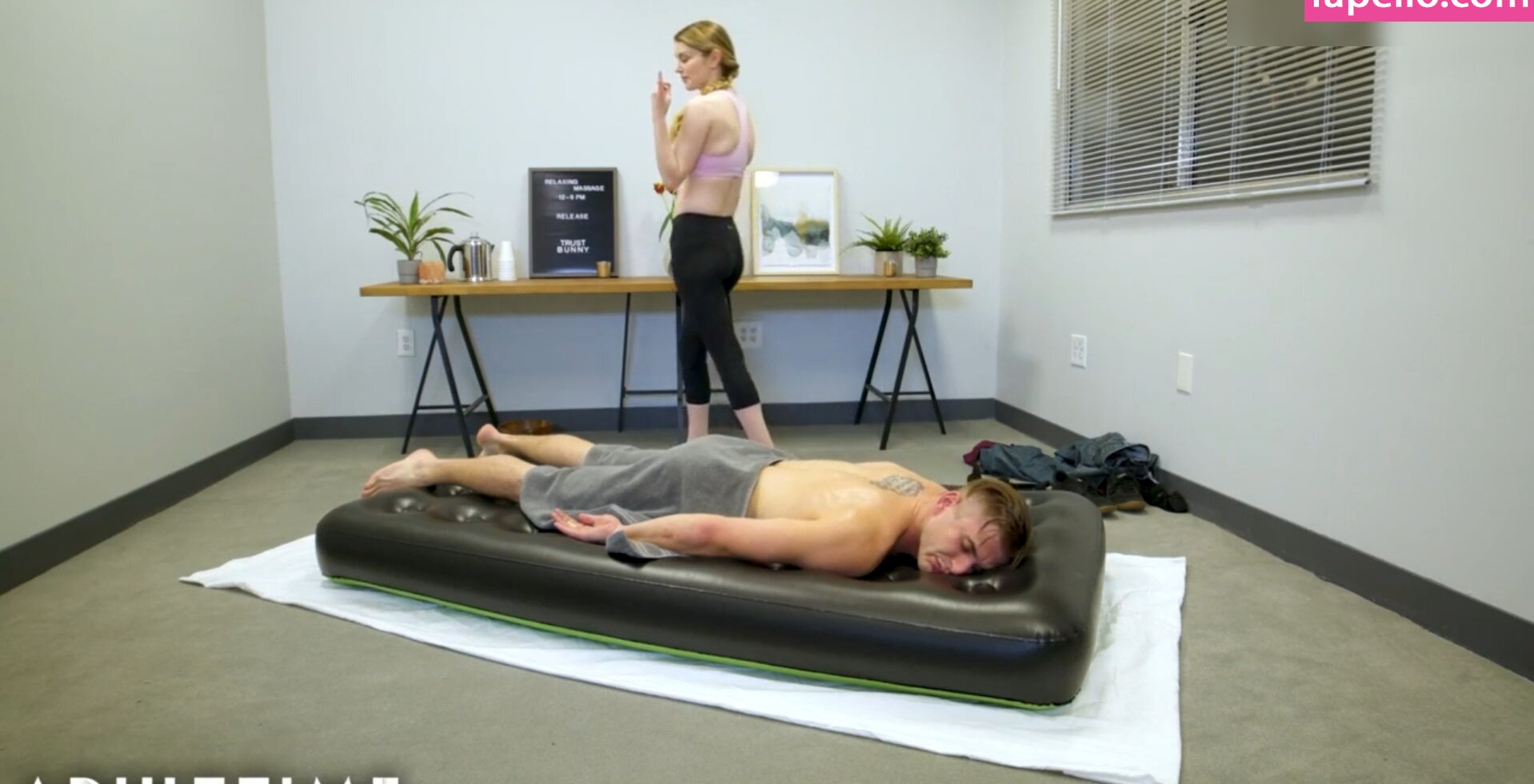 lauren-phillips gallery photo #732