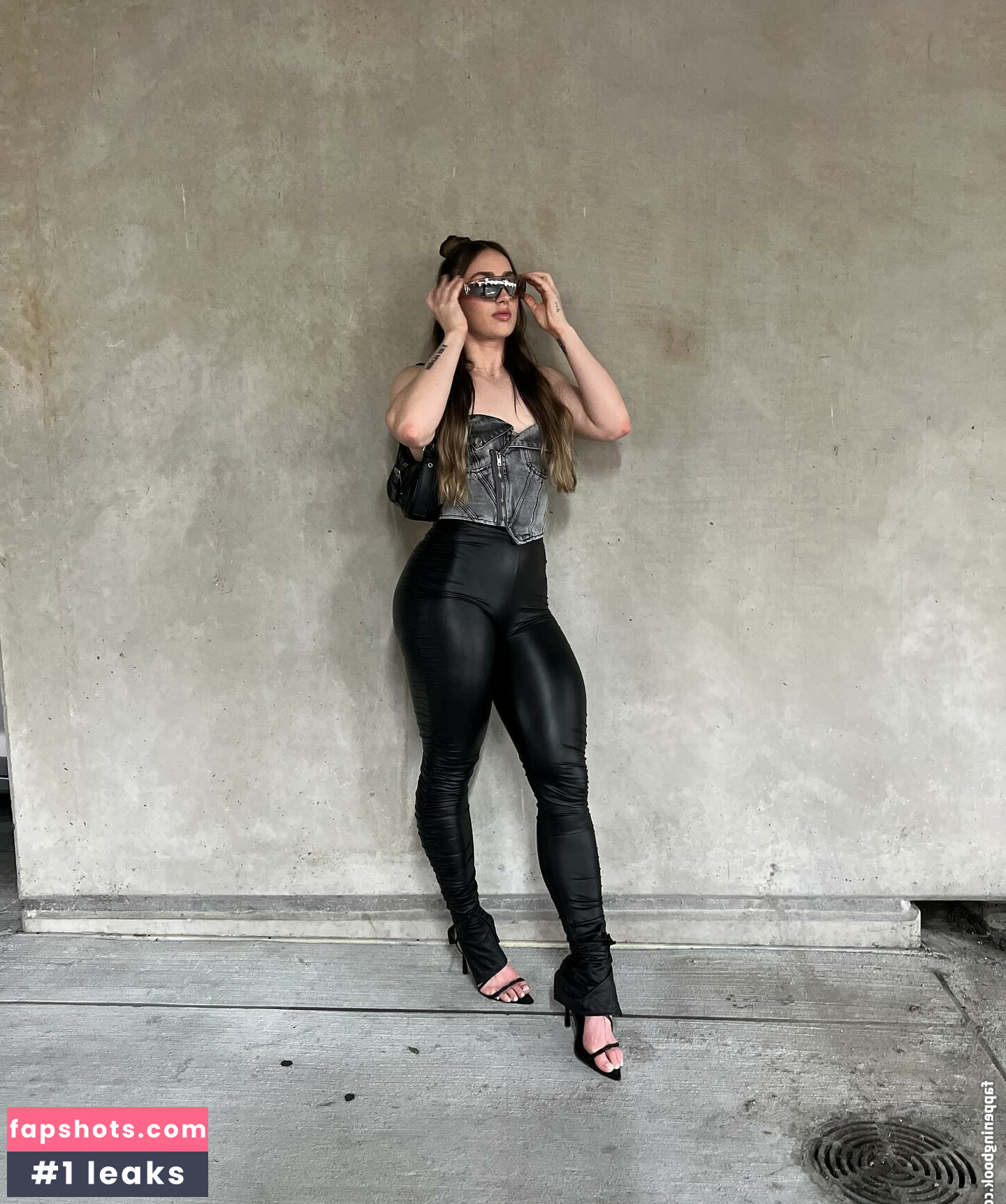 Lauren Rawls gallery photo #15