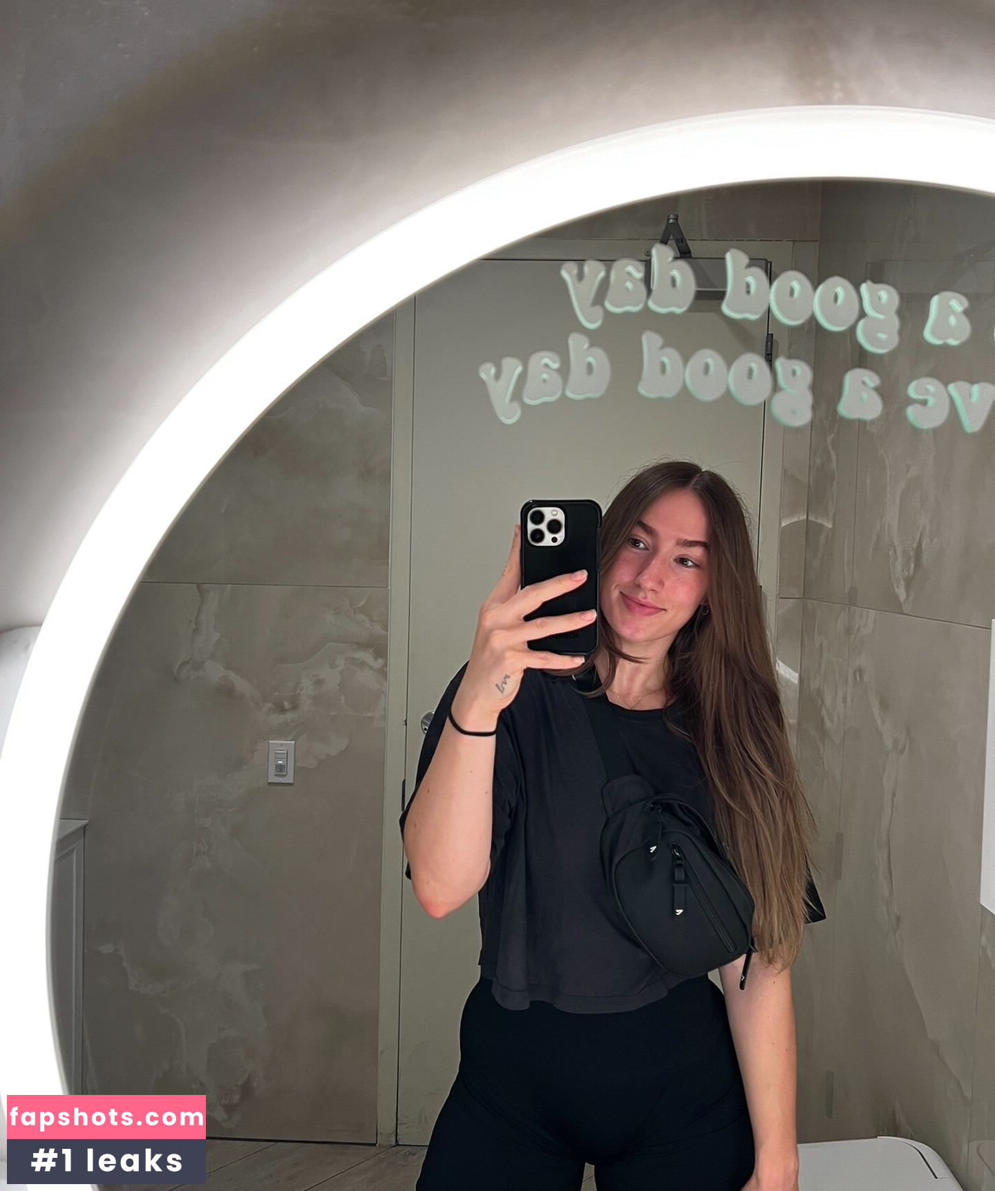 Lauren Rawls gallery photo #9