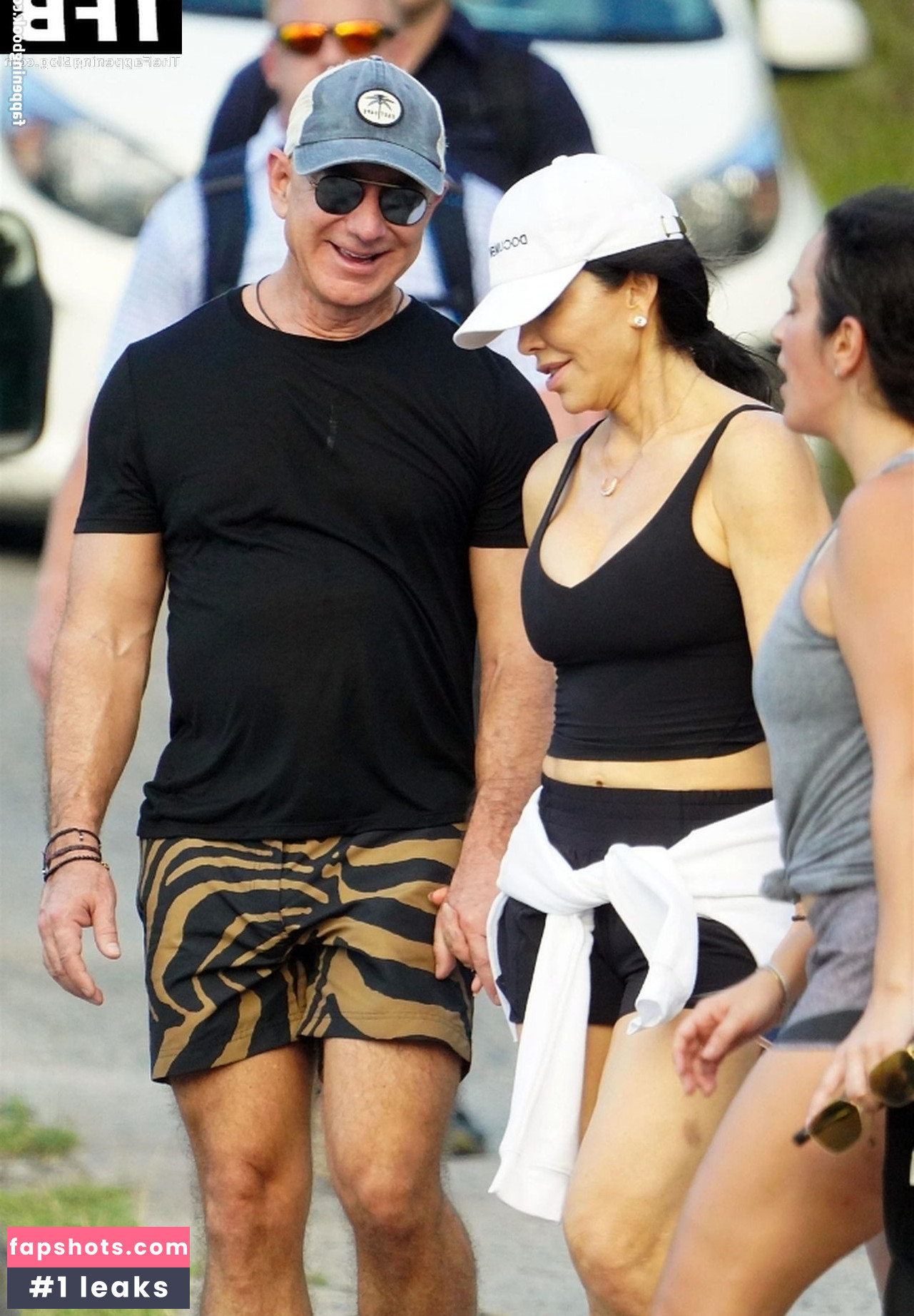 Lauren Sanchez gallery photo #57