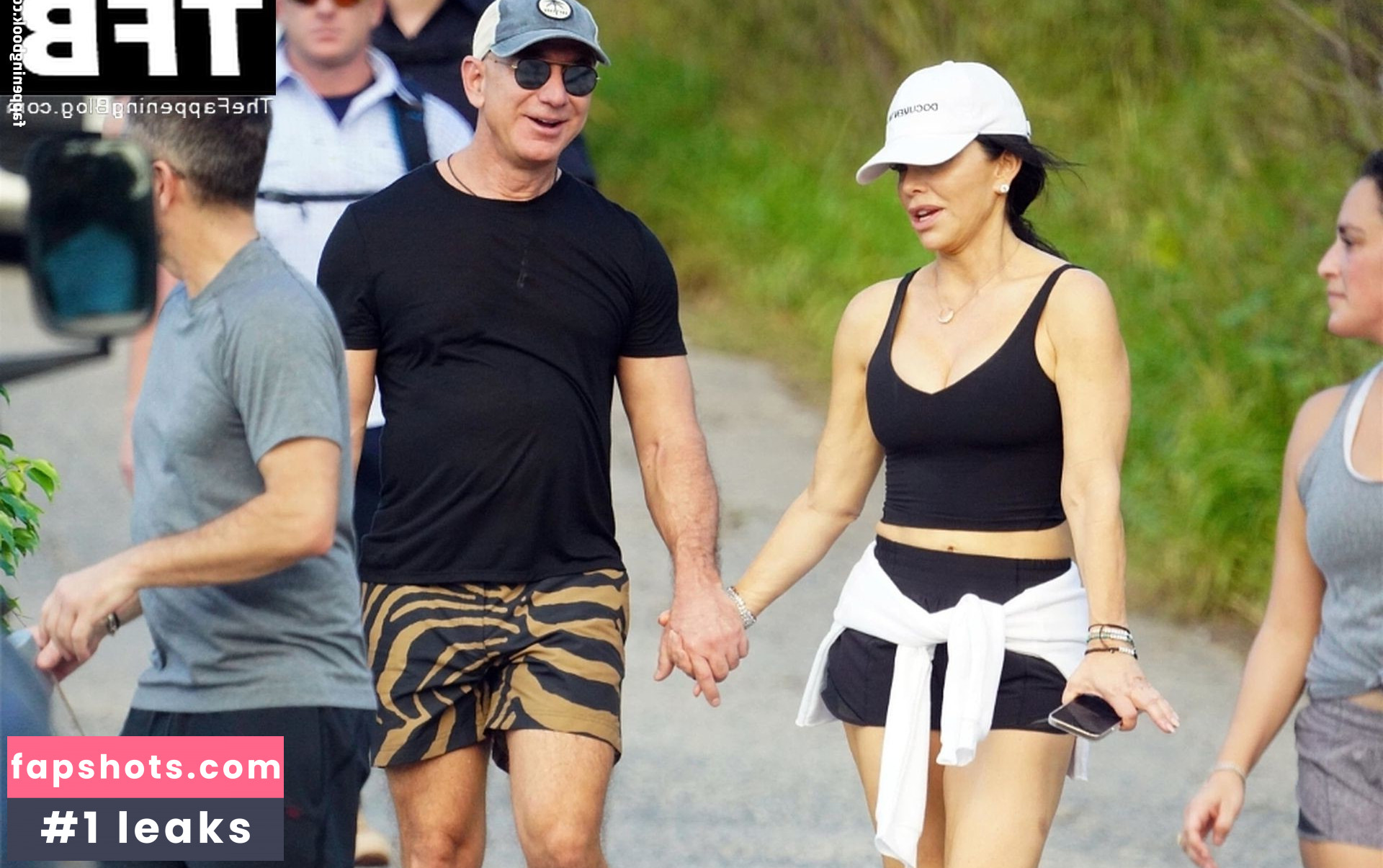 Lauren Sanchez gallery photo #59