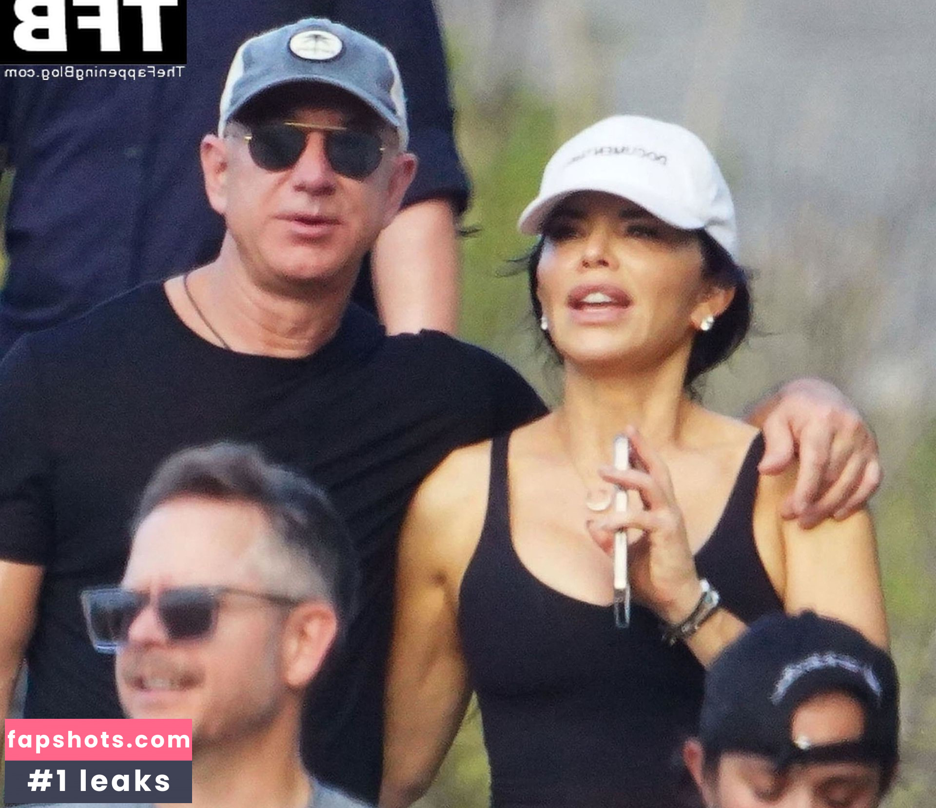 Lauren Sanchez gallery photo #63