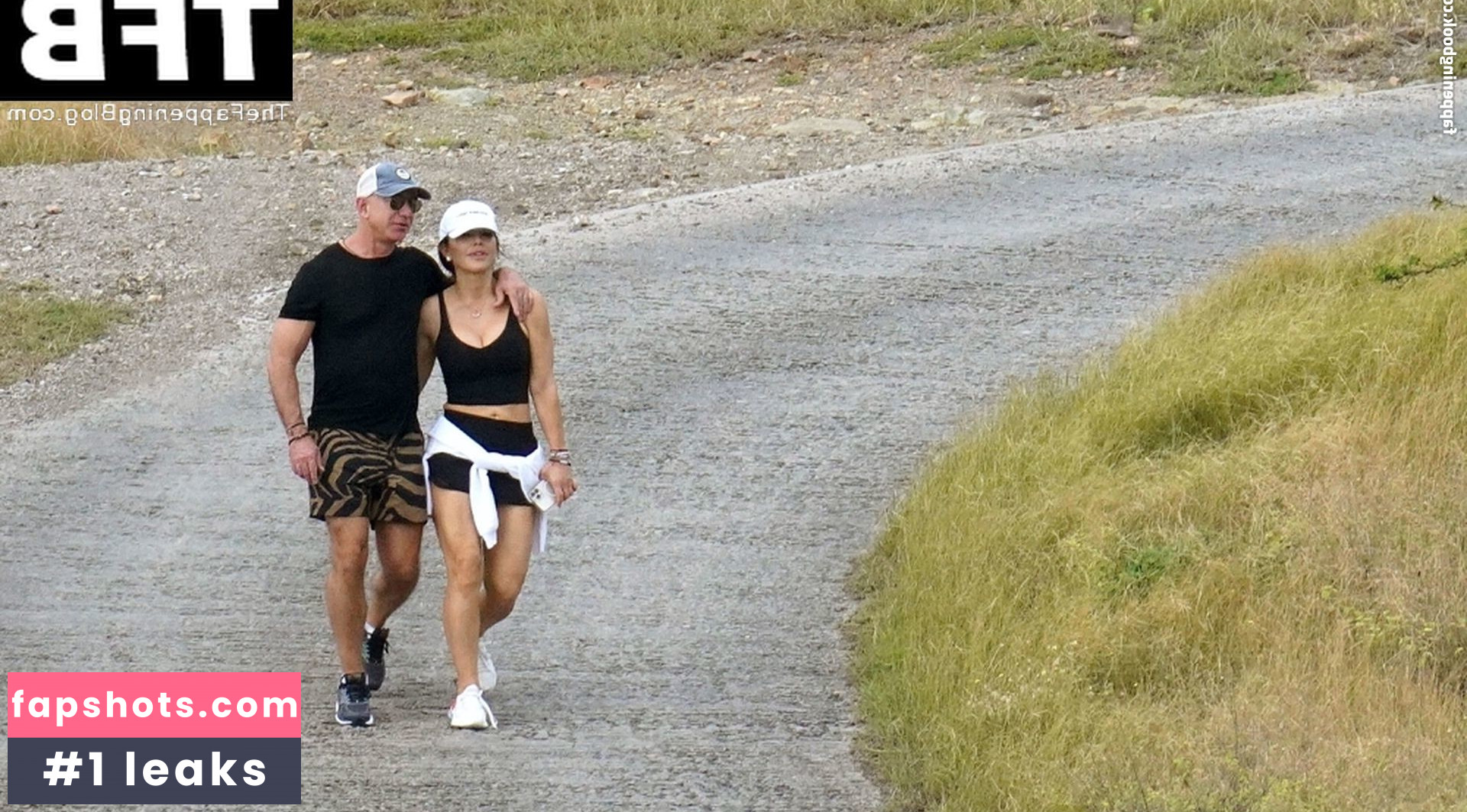 Lauren Sanchez gallery photo #69