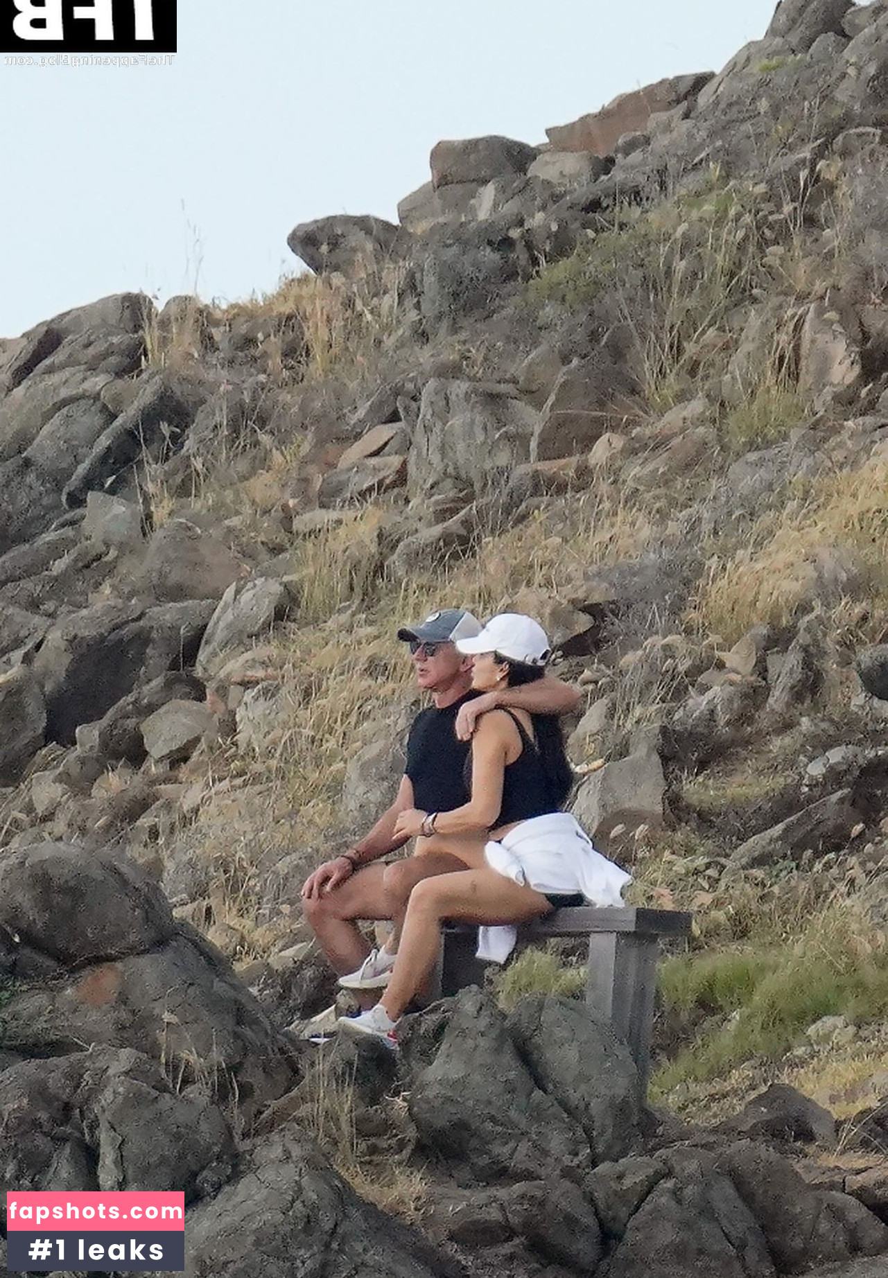 Lauren Sanchez gallery photo #77