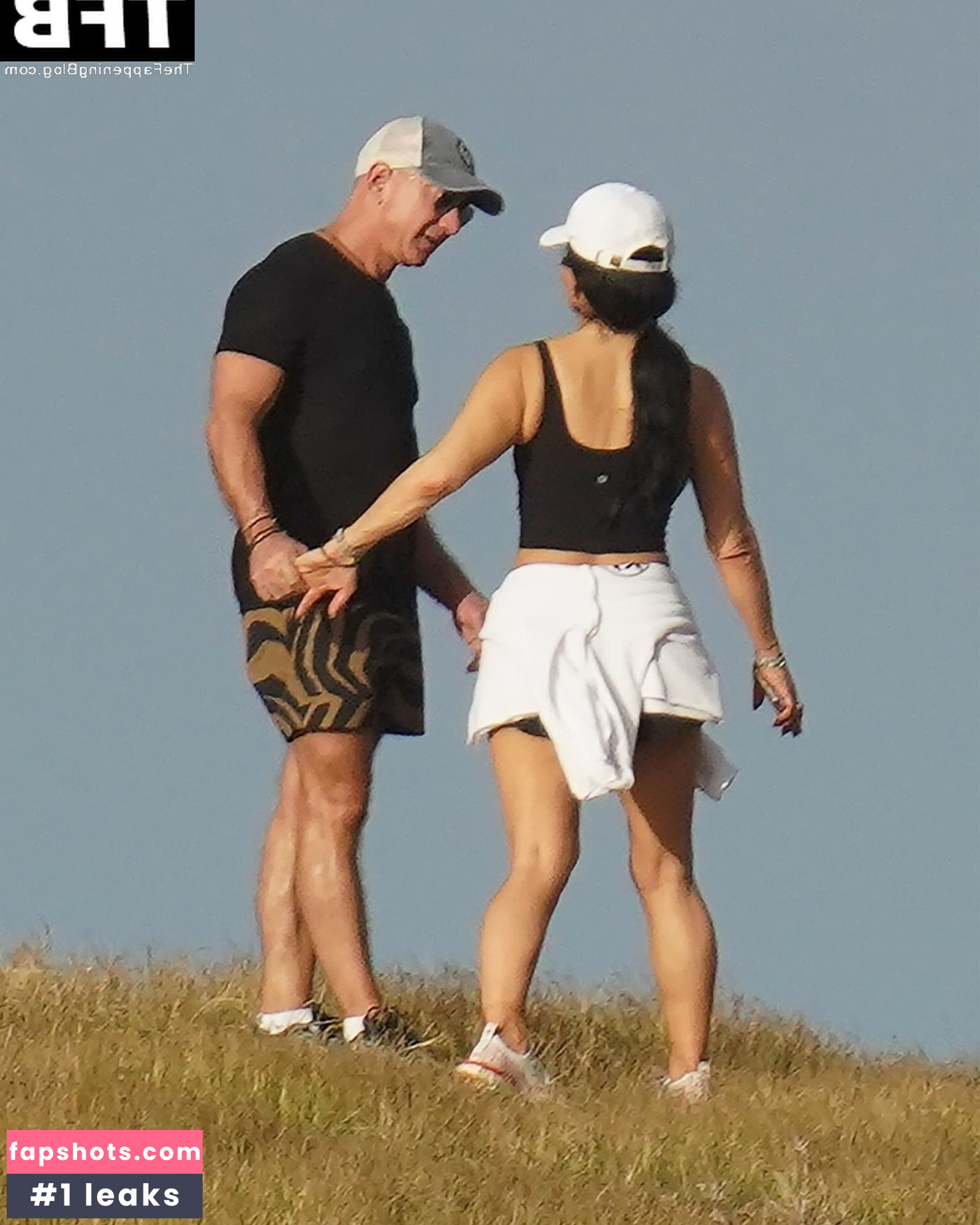 Lauren Sanchez gallery photo #80