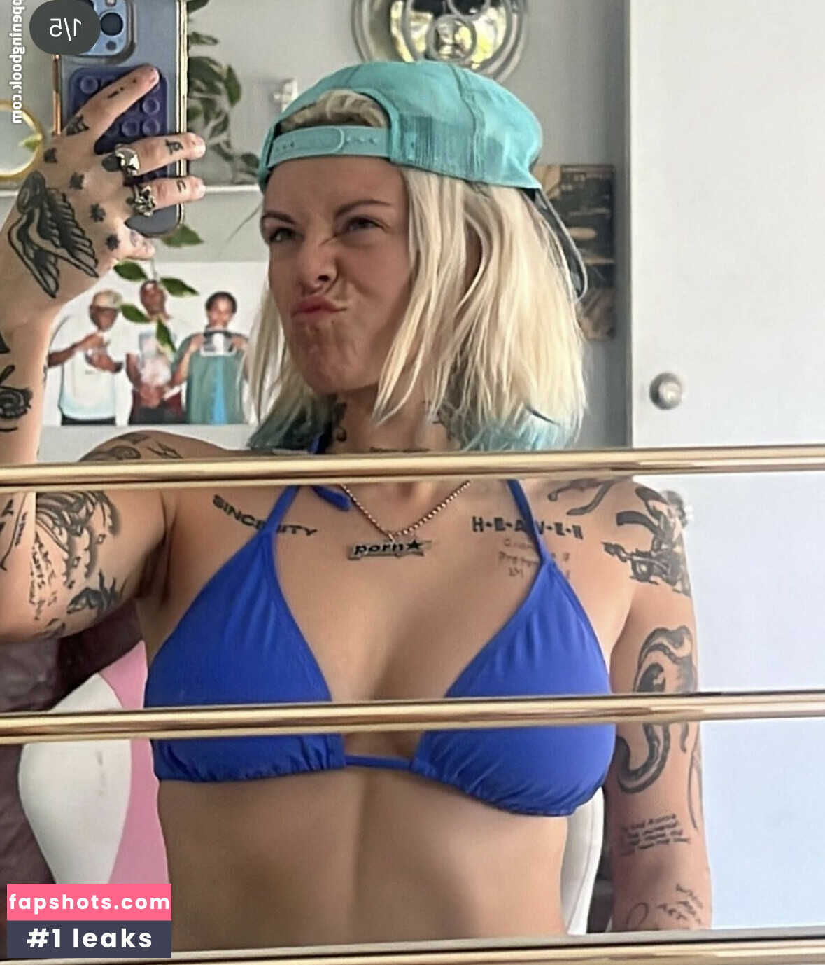 Lauren Sanderson gallery photo #14