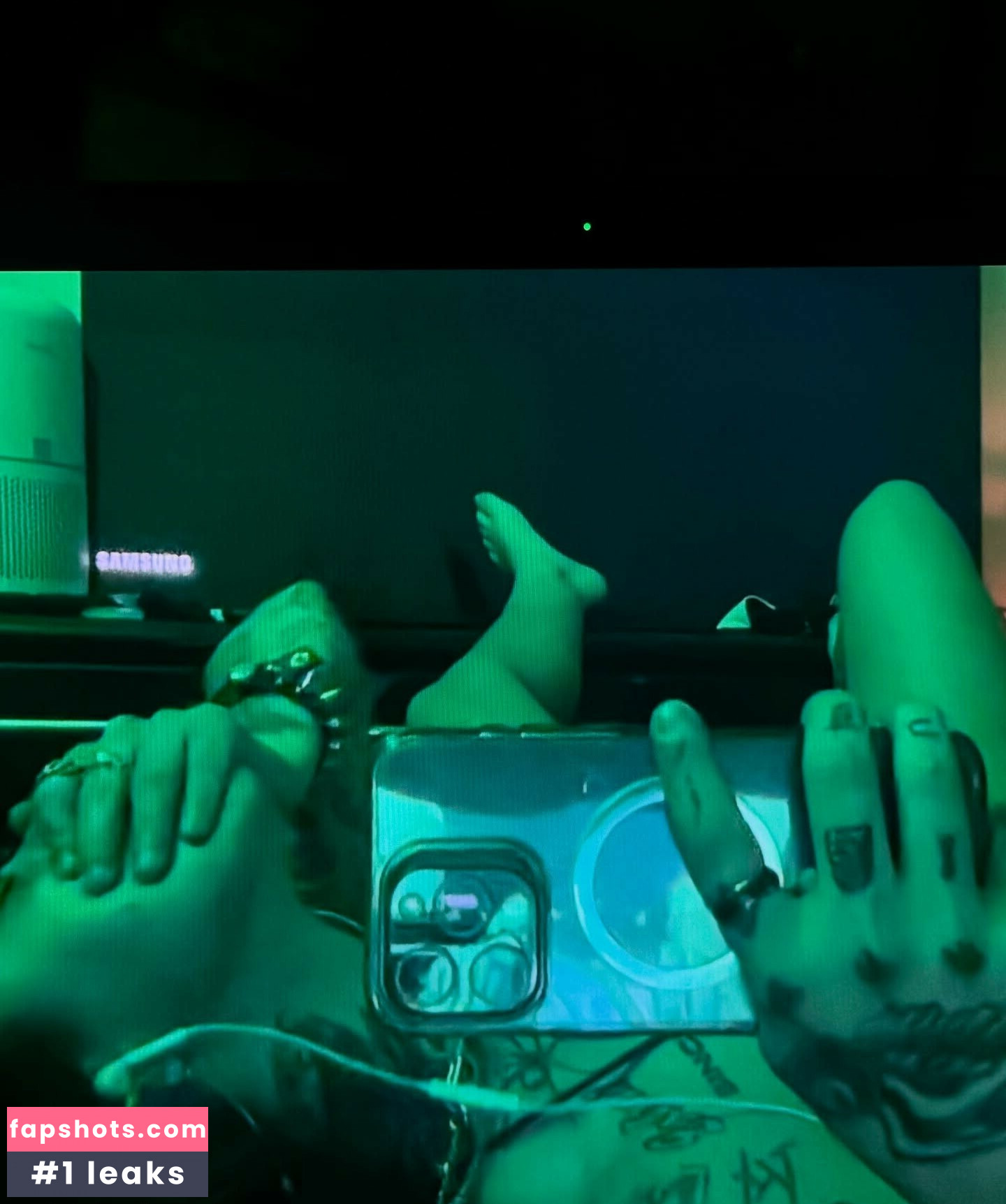 Lauren Sanderson gallery photo #7