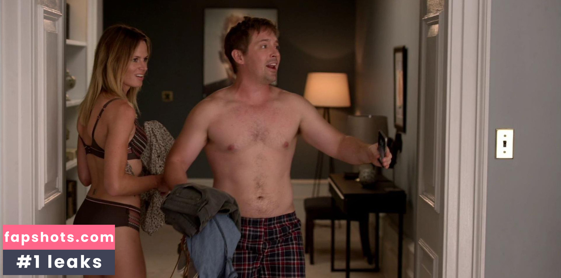 Lauren Shaw nude babe gallery