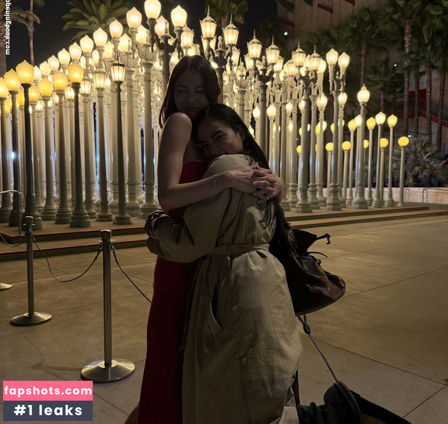 Lauren Tsai gallery photo #14