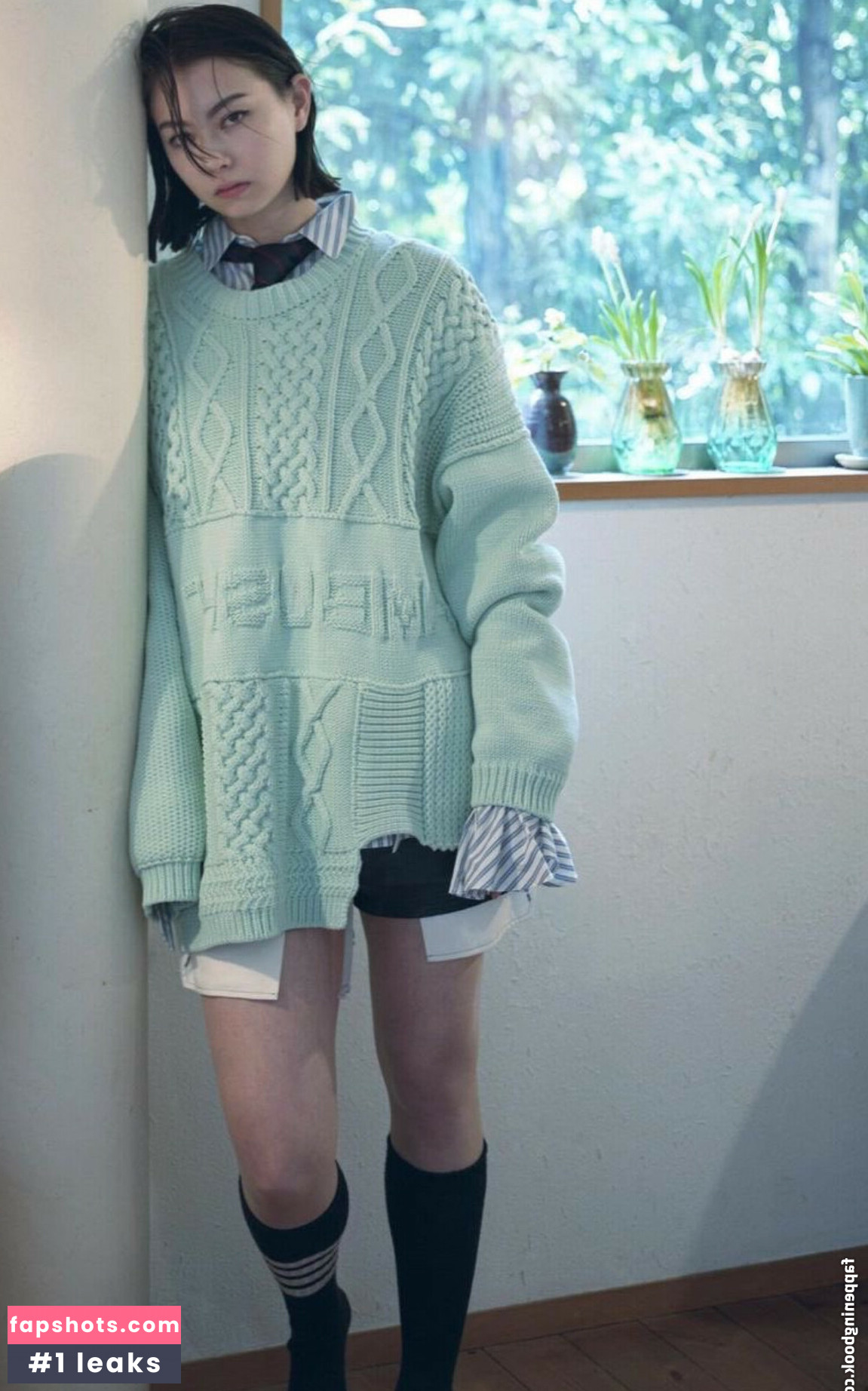 Lauren Tsai gallery photo #45