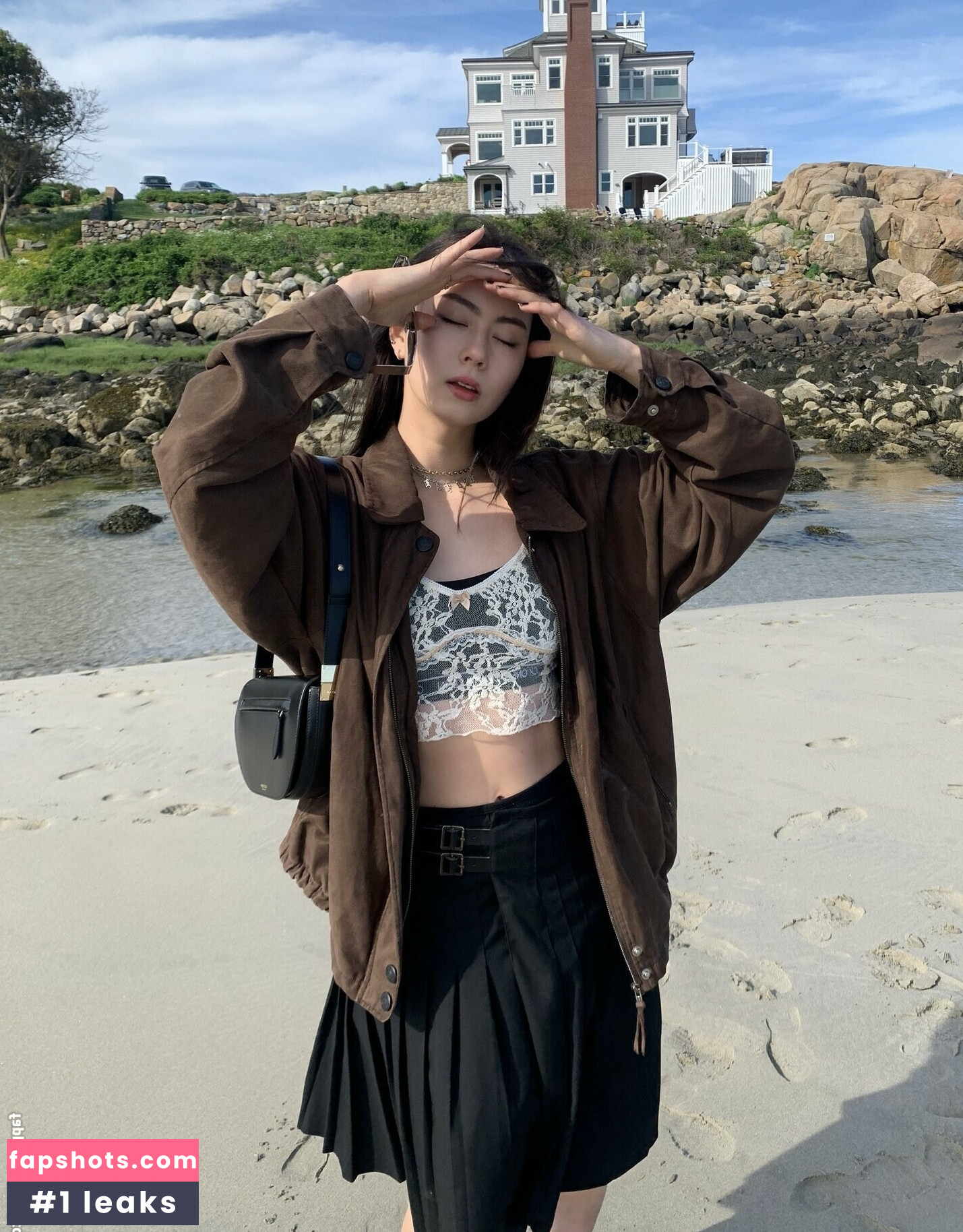 Lauren Tsai gallery photo #61