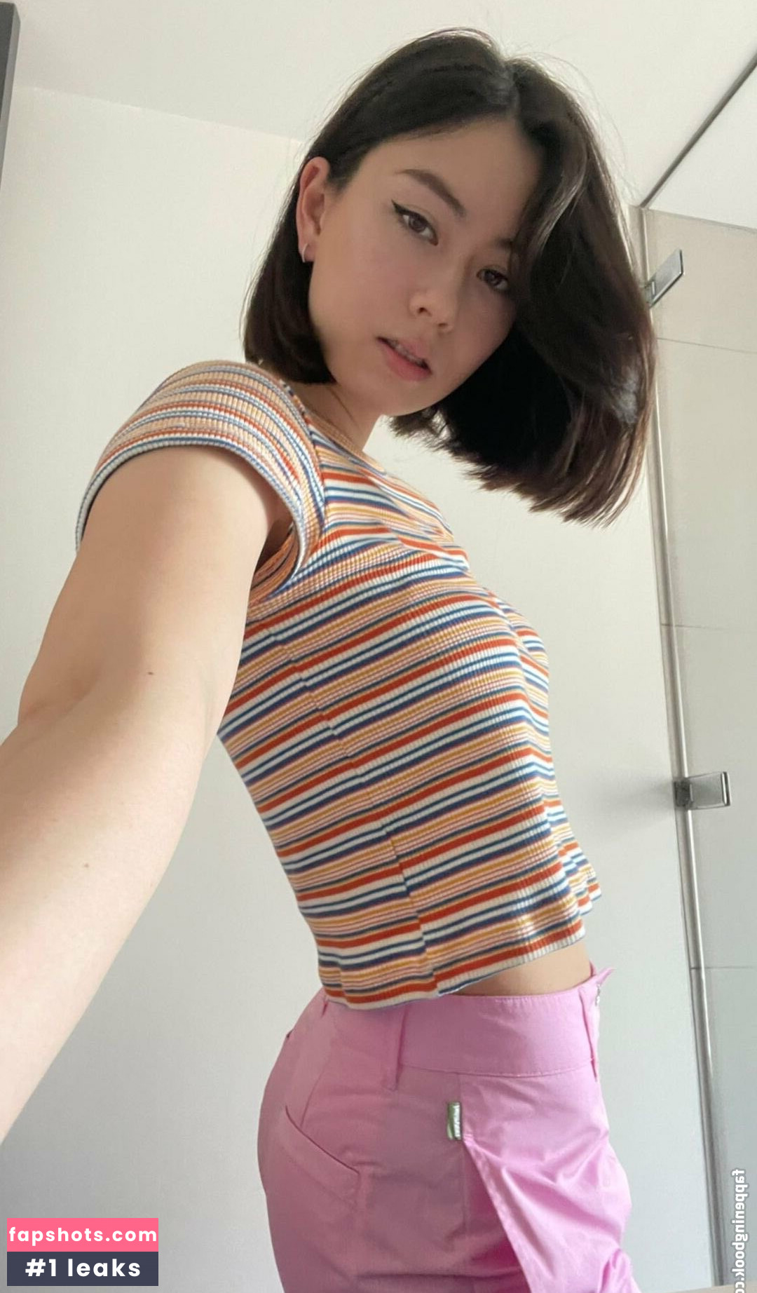 Lauren Tsai gallery photo #64