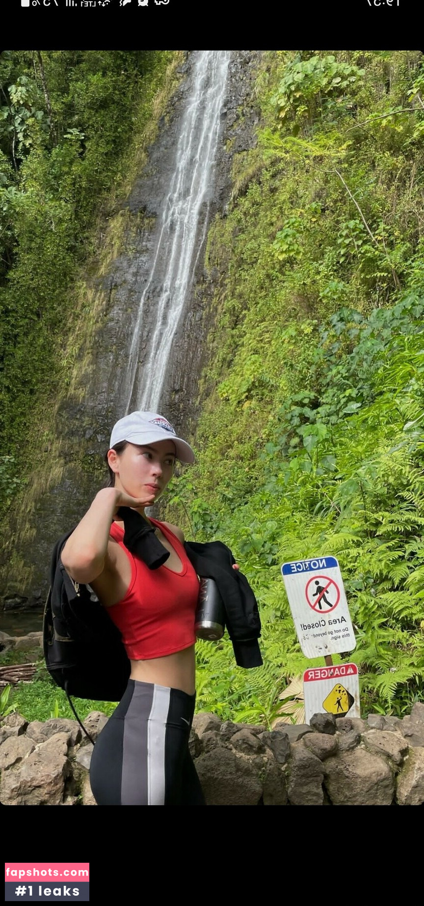 Lauren Tsai gallery photo #76