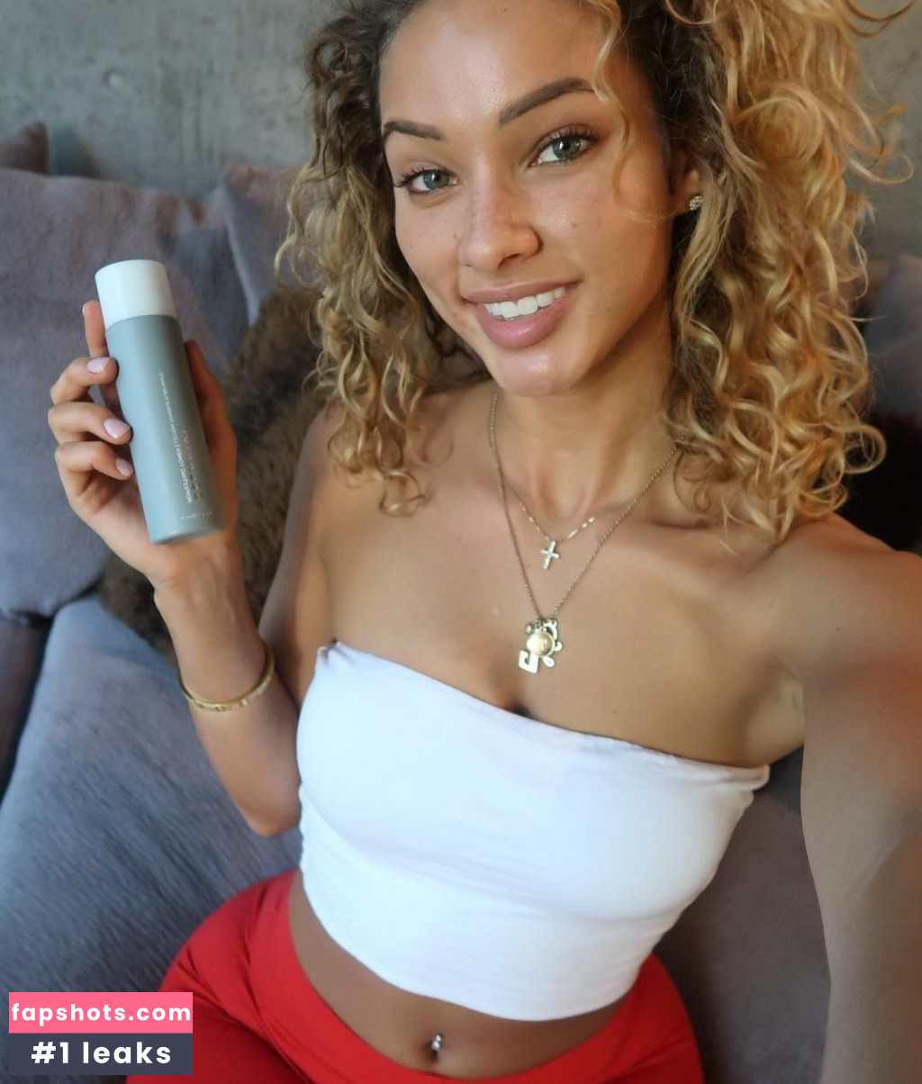 Lauren Wood Nude Leaks OnlyFans Photos #27 - LeakJerk