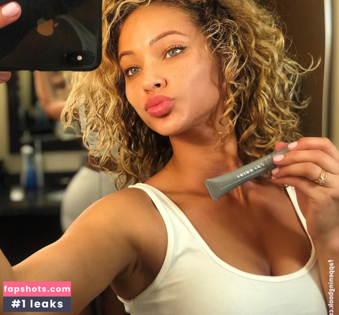 Lauren Wood Nude Leaks OnlyFans Photos #58 - LeakJerk