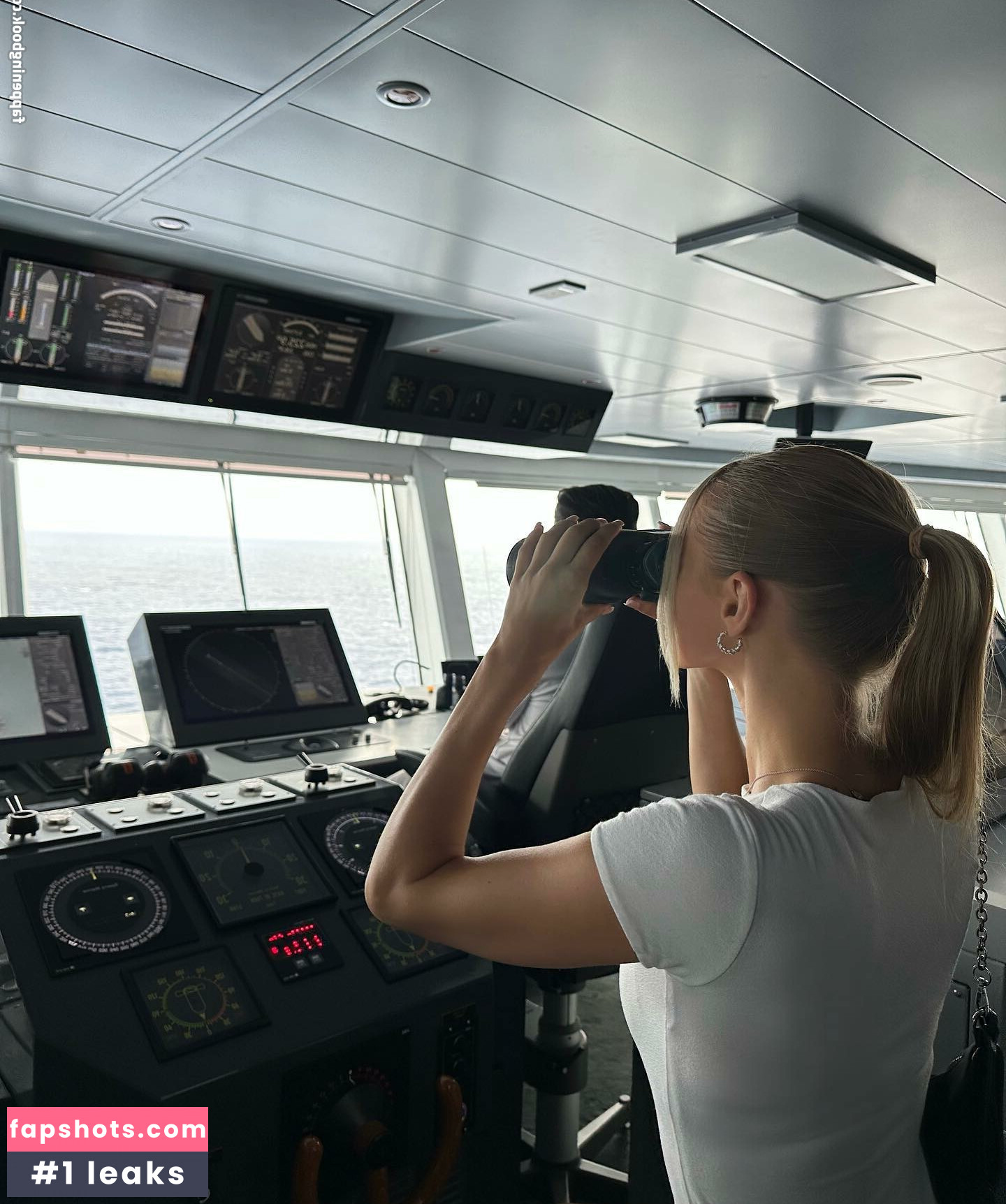 Lauren Worboys gallery photo #23