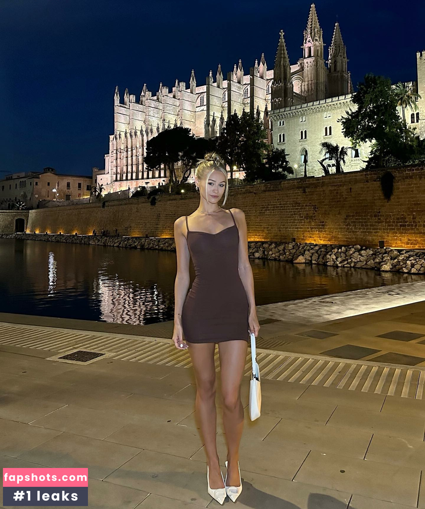 Lauren Worboys gallery photo #28