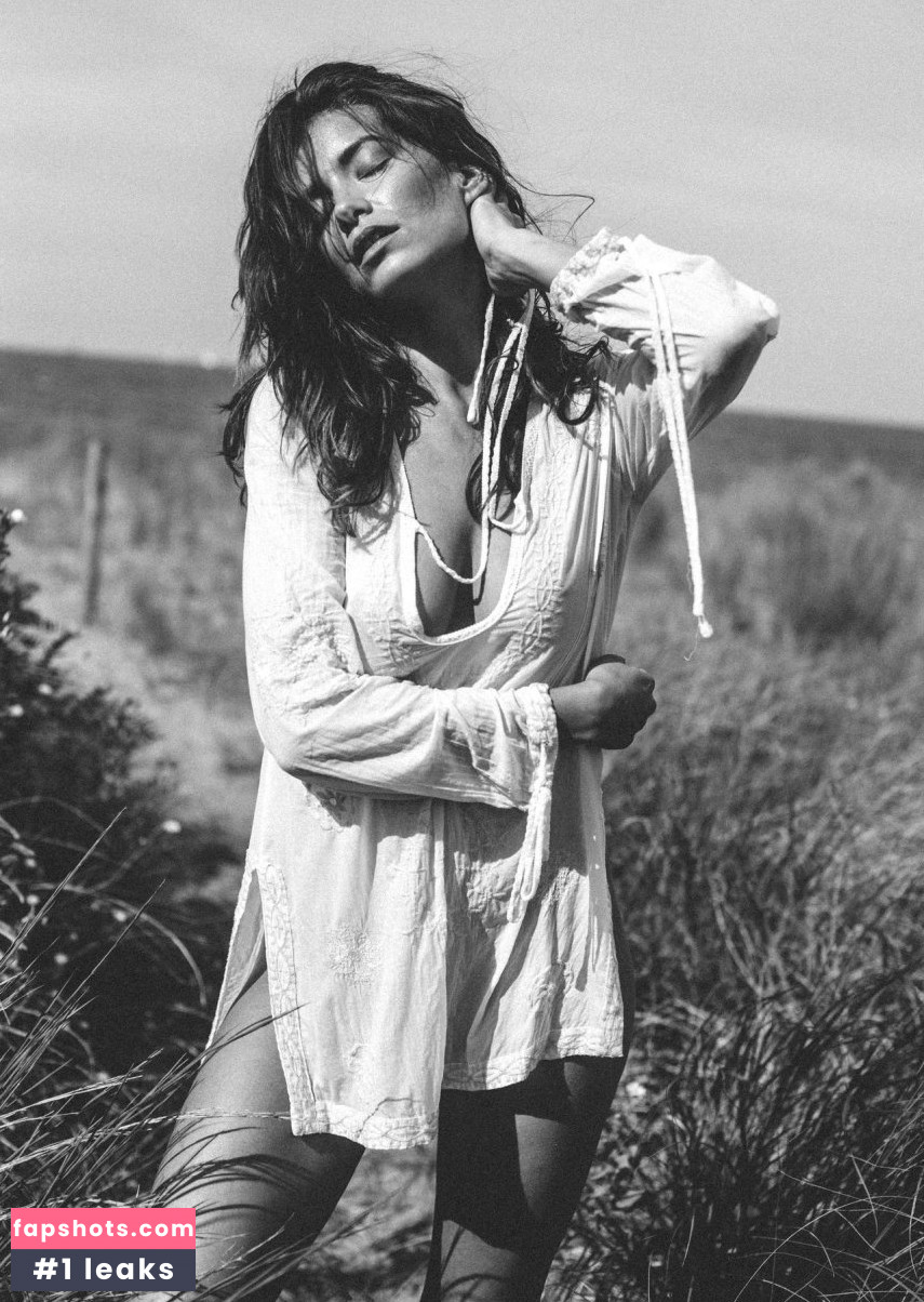 Lauren Young Nahé úniky fotek pouze od fanoušků #12 - Fapshots