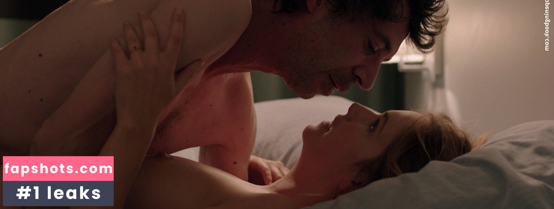 Laurence Arné gallery photo #14