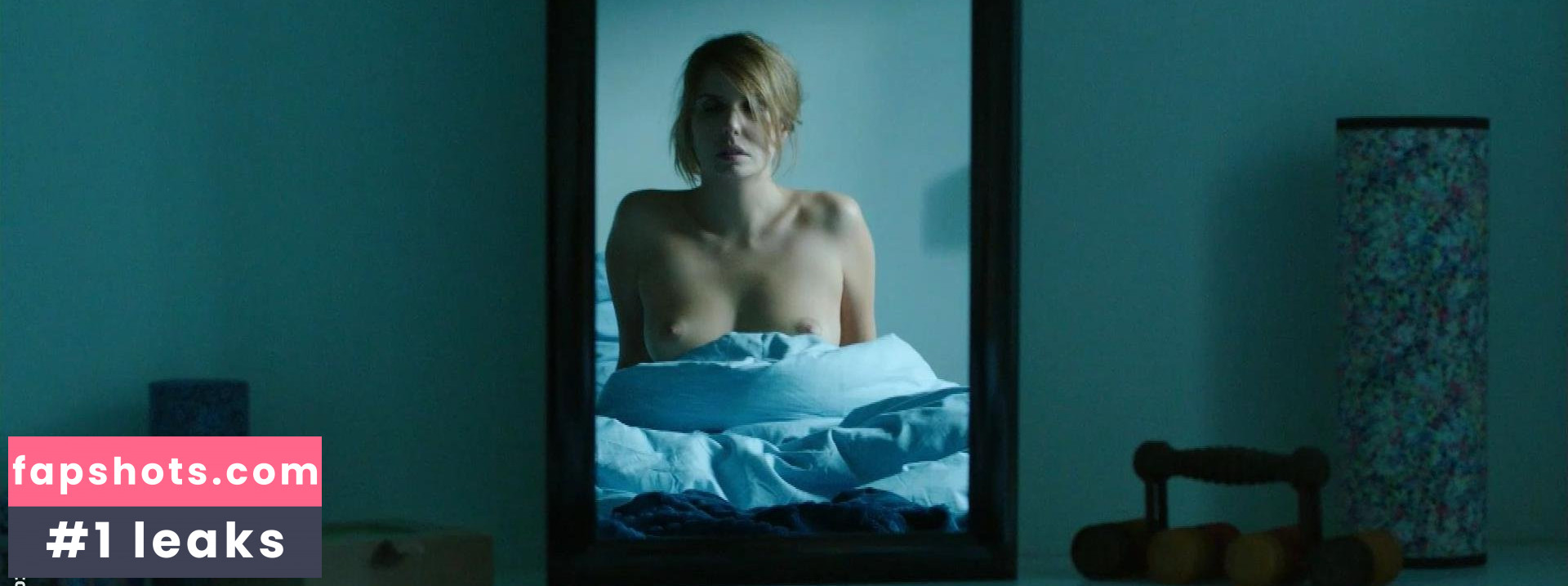 Laurence Arné gallery photo #19