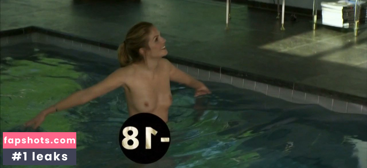 Laurence Arné gallery photo #5