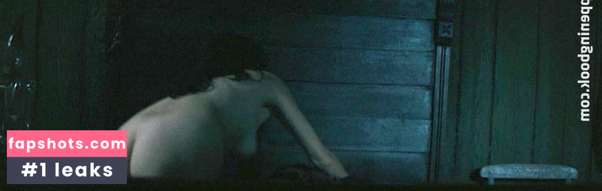 Laurence Leboeuf gallery photo #42