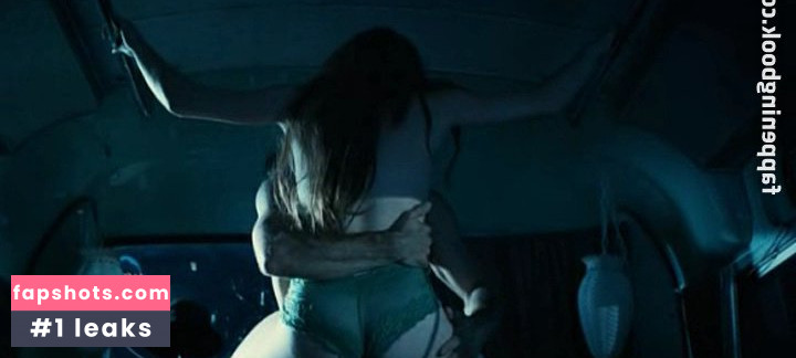 Laurence Leboeuf gallery photo #70