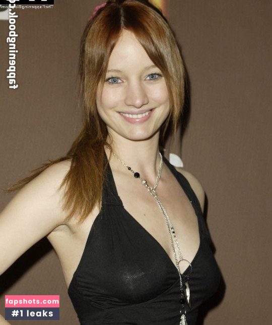 Laurence Leboeuf gallery photo #10