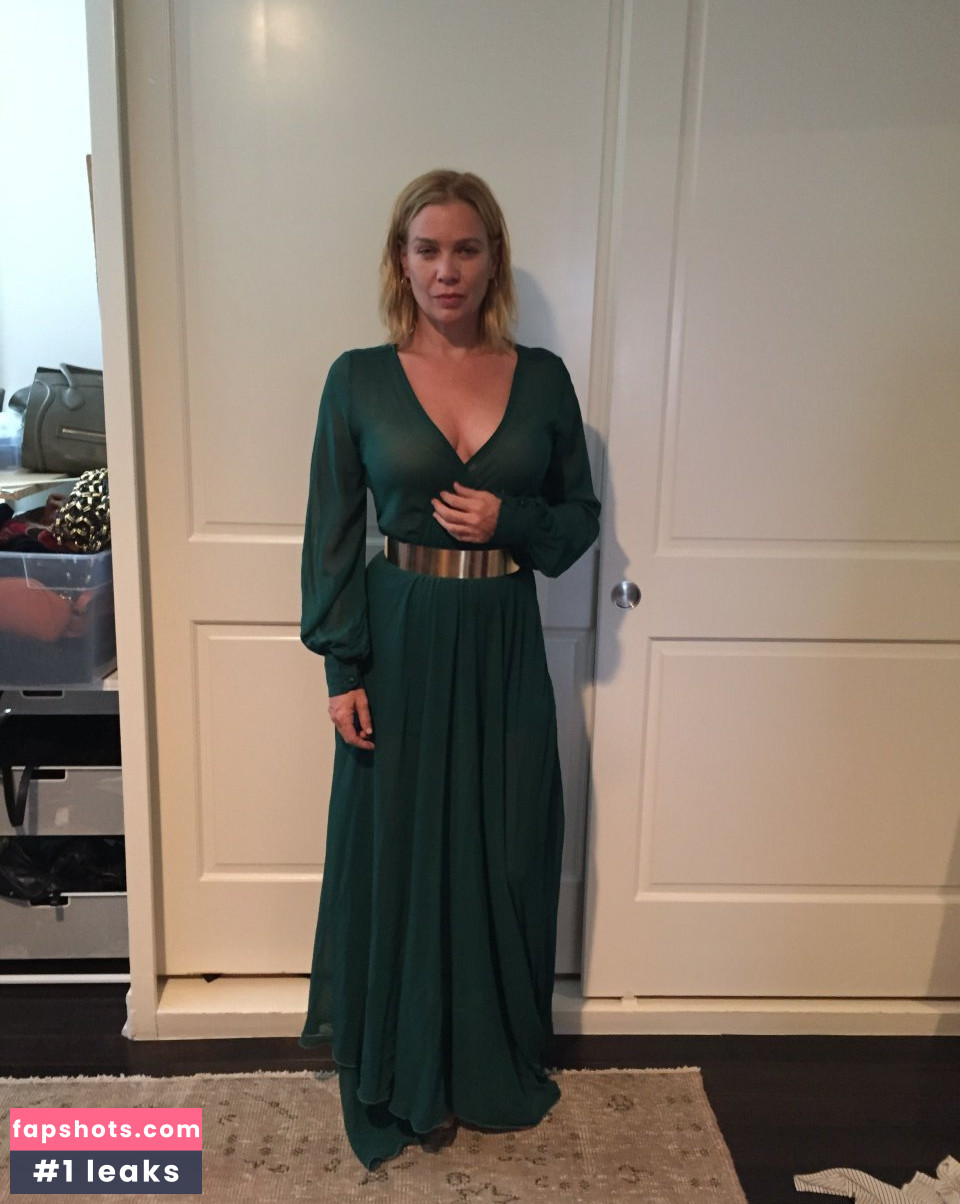 Laurie Holden gallery photo #17