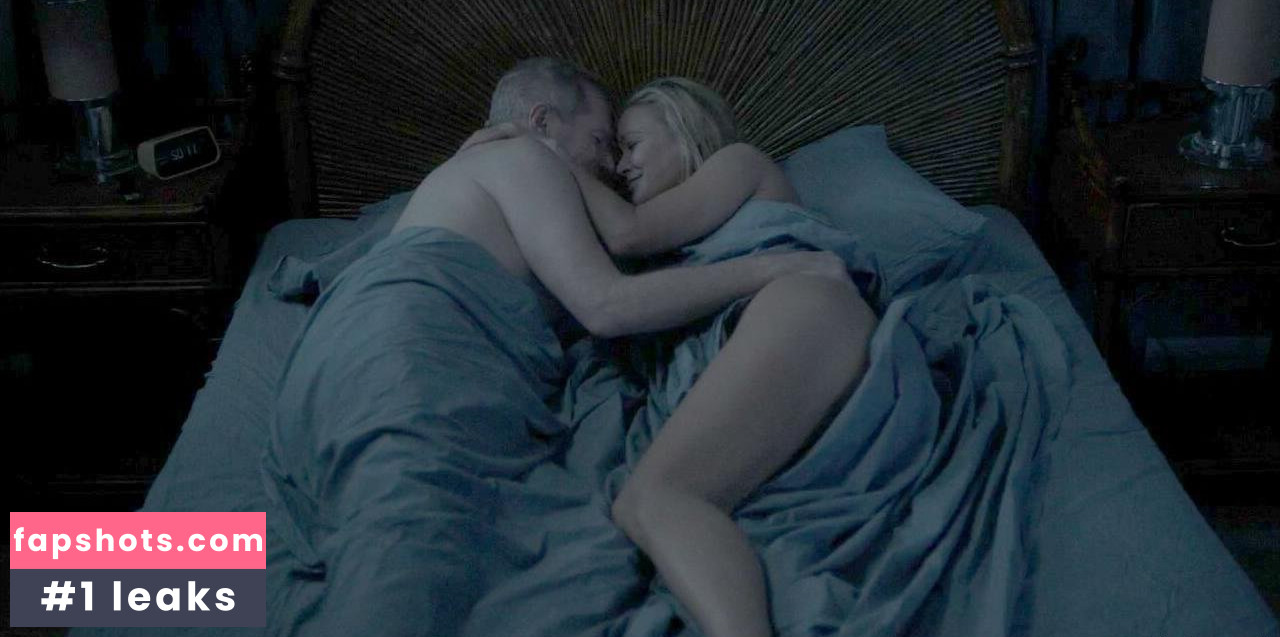 Laurie Holden gallery photo #4