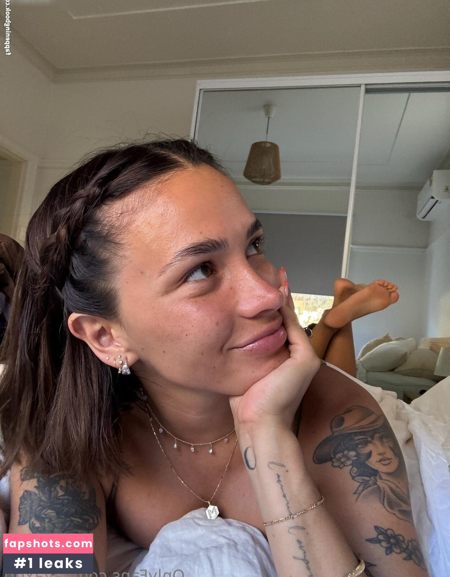 Lavaxgrll gallery photo #9