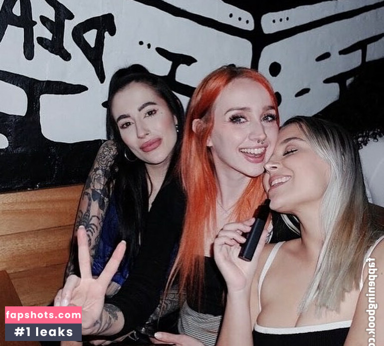 Lavender Baj gallery photo #24