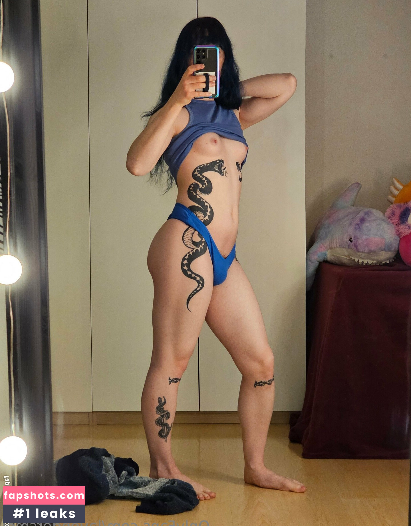 Lavendersmol gallery photo #23