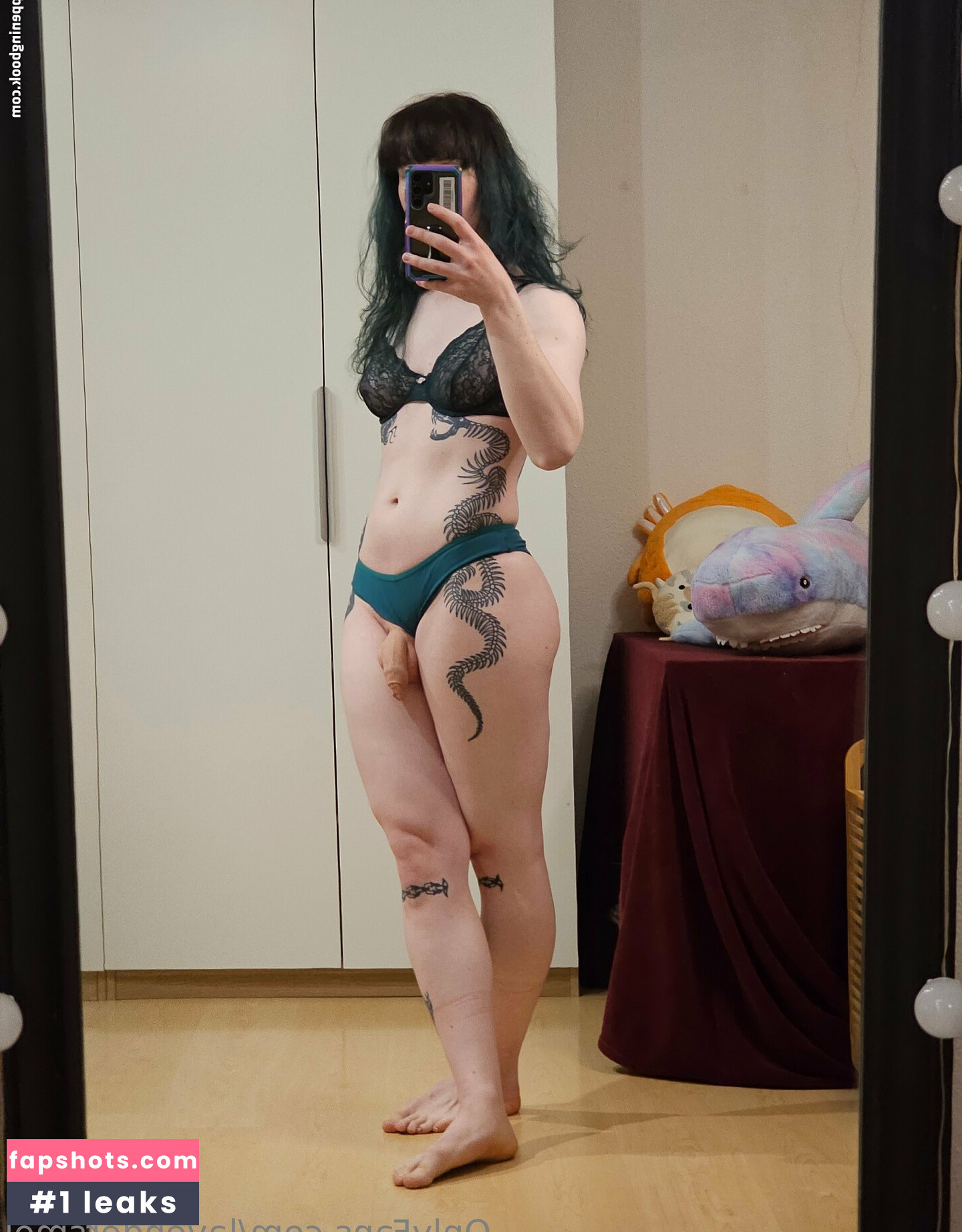 Lavendersmol gallery photo #5