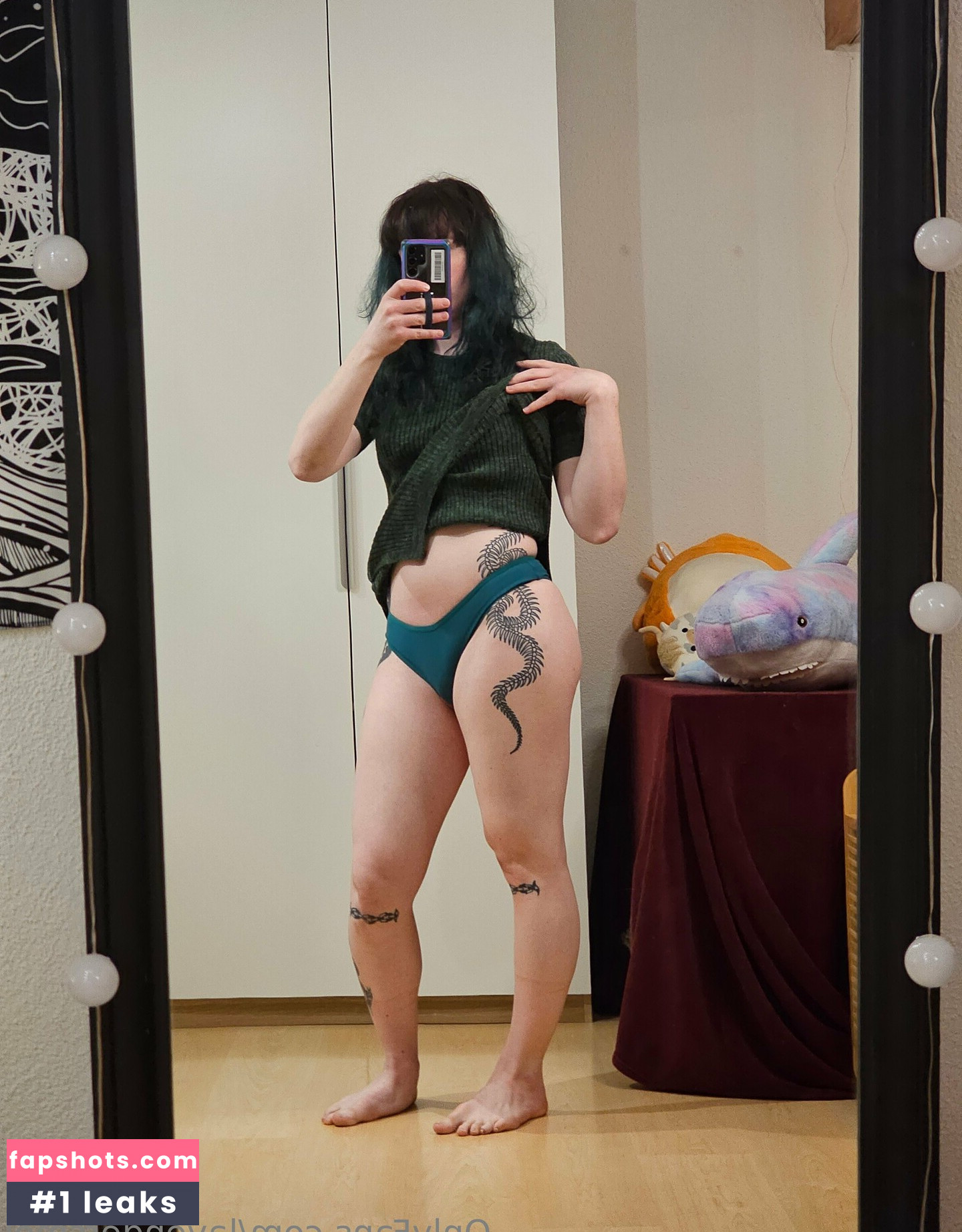 Lavendersmol gallery photo #6