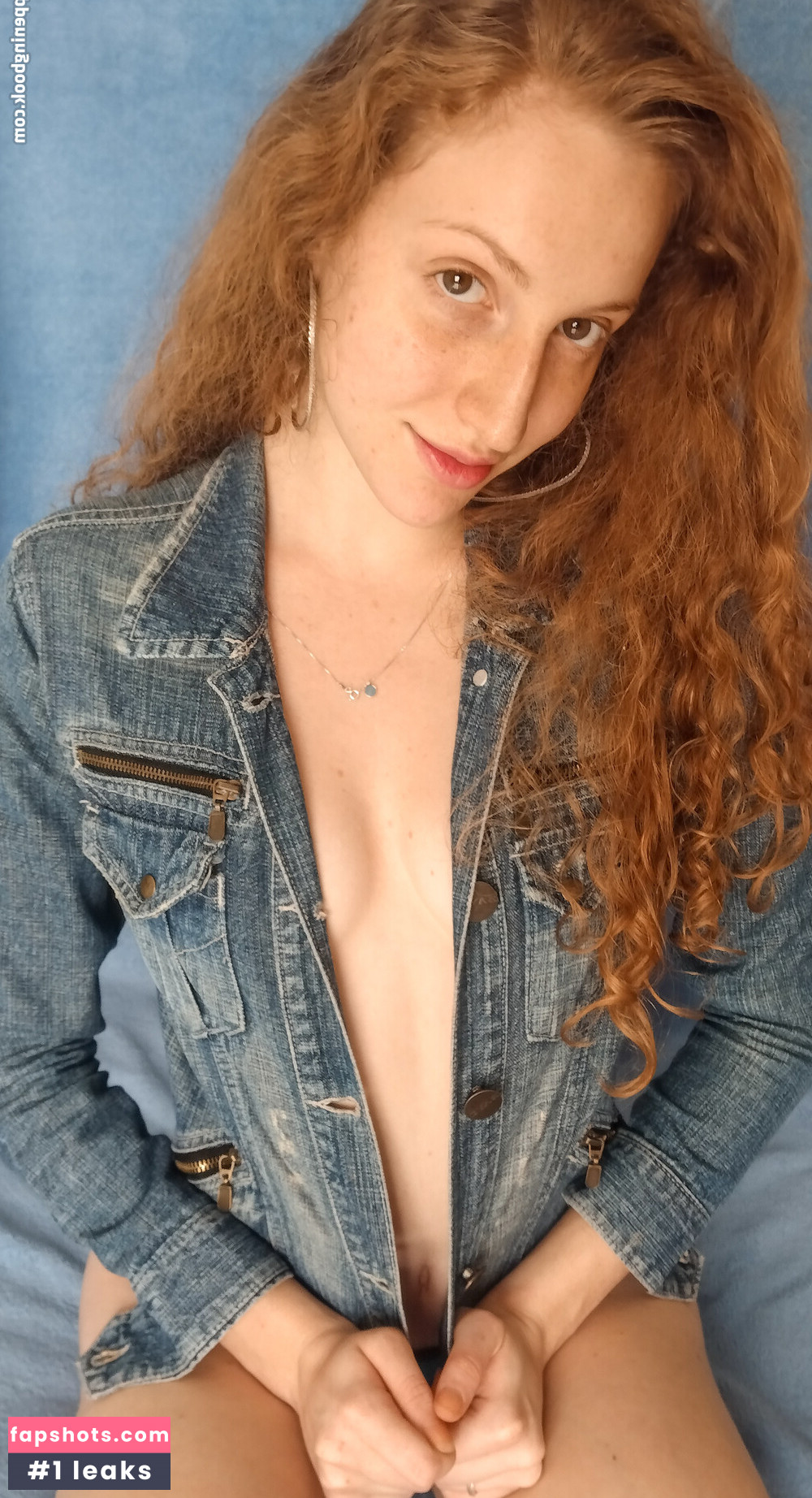 Lavínia Tiburski gallery photo #42