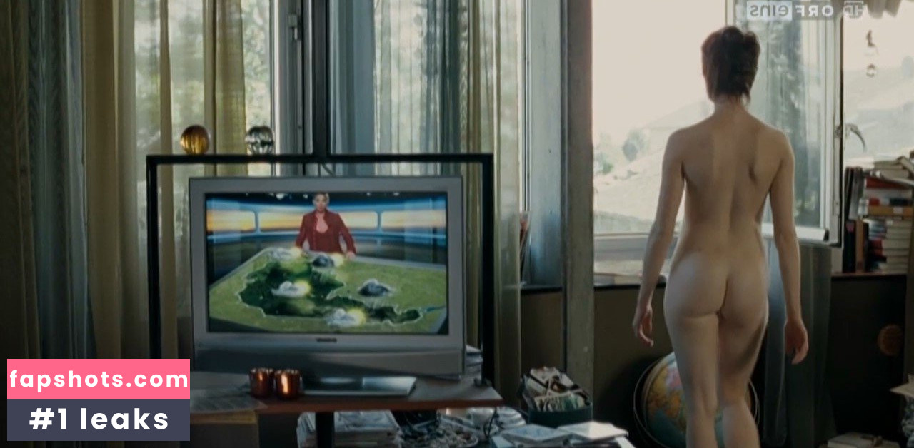 Lavinia Wilson gallery photo #23