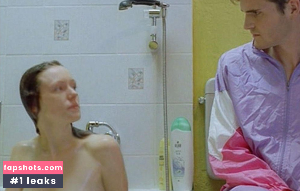 Lavinia Wilson gallery photo #32