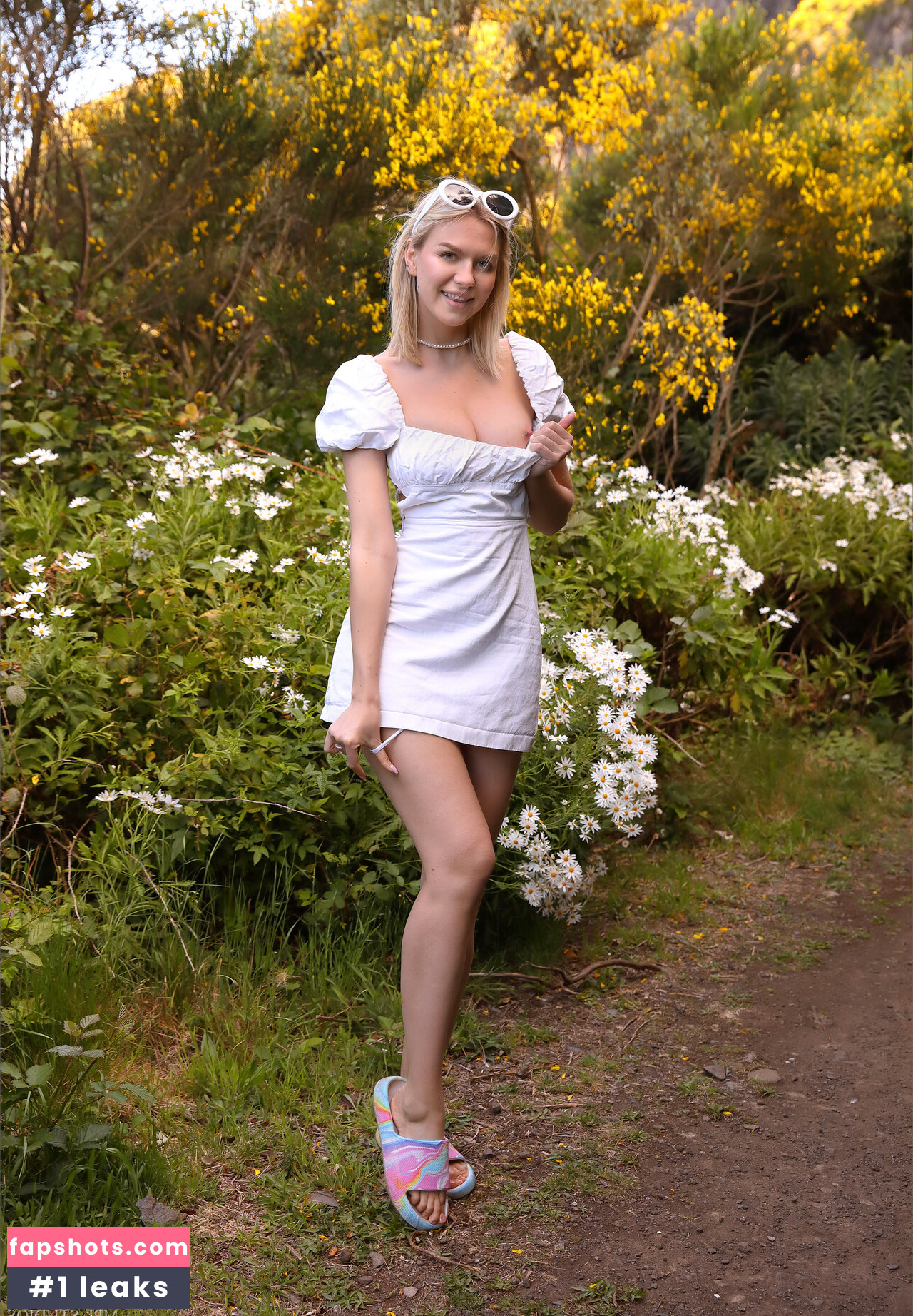 layanadevis gallery photo #261