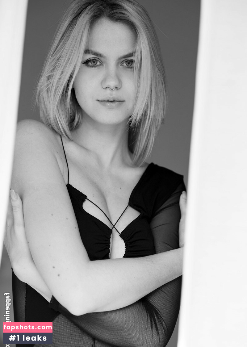 layanadevis gallery photo #357