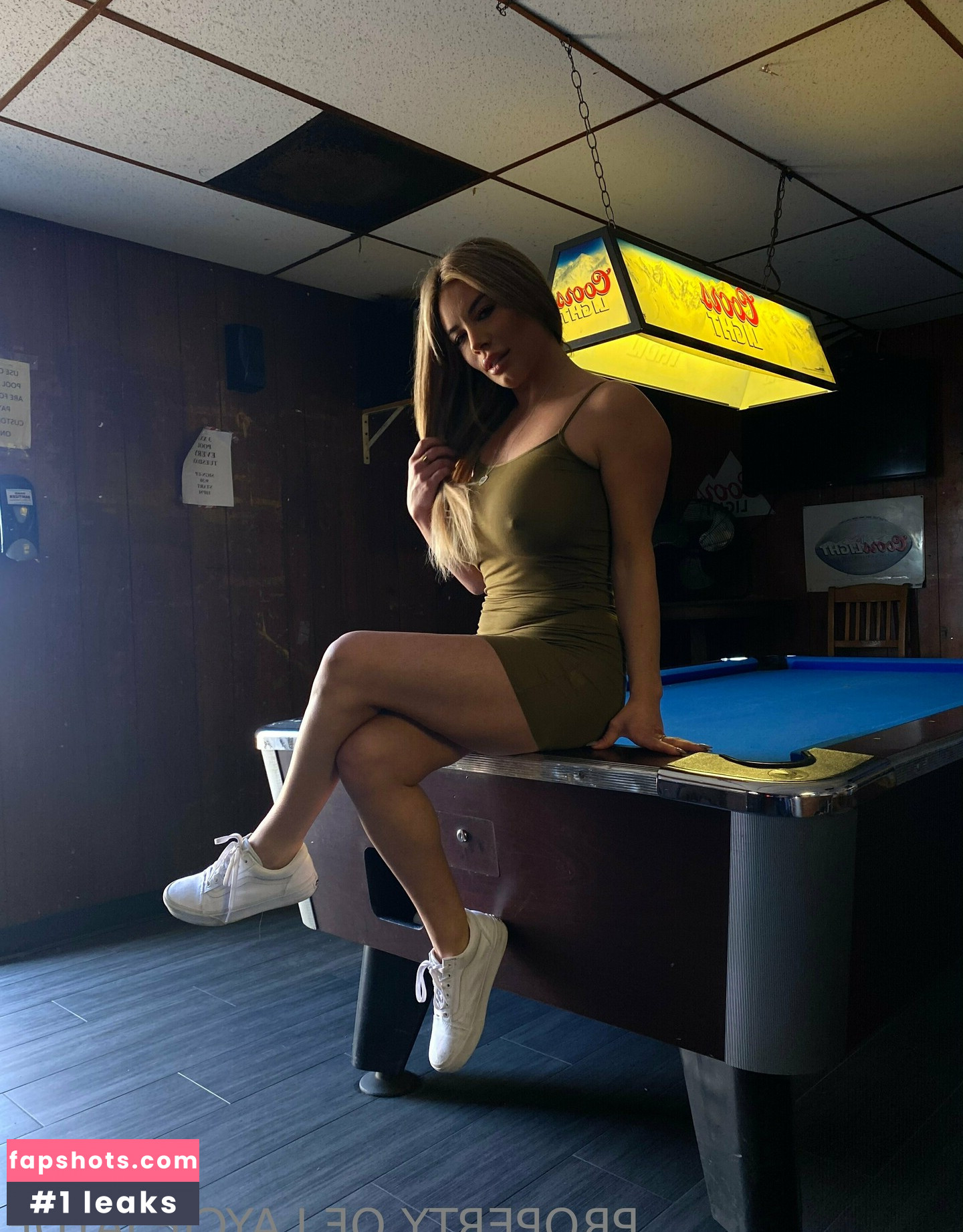 laycieslit gallery photo #6