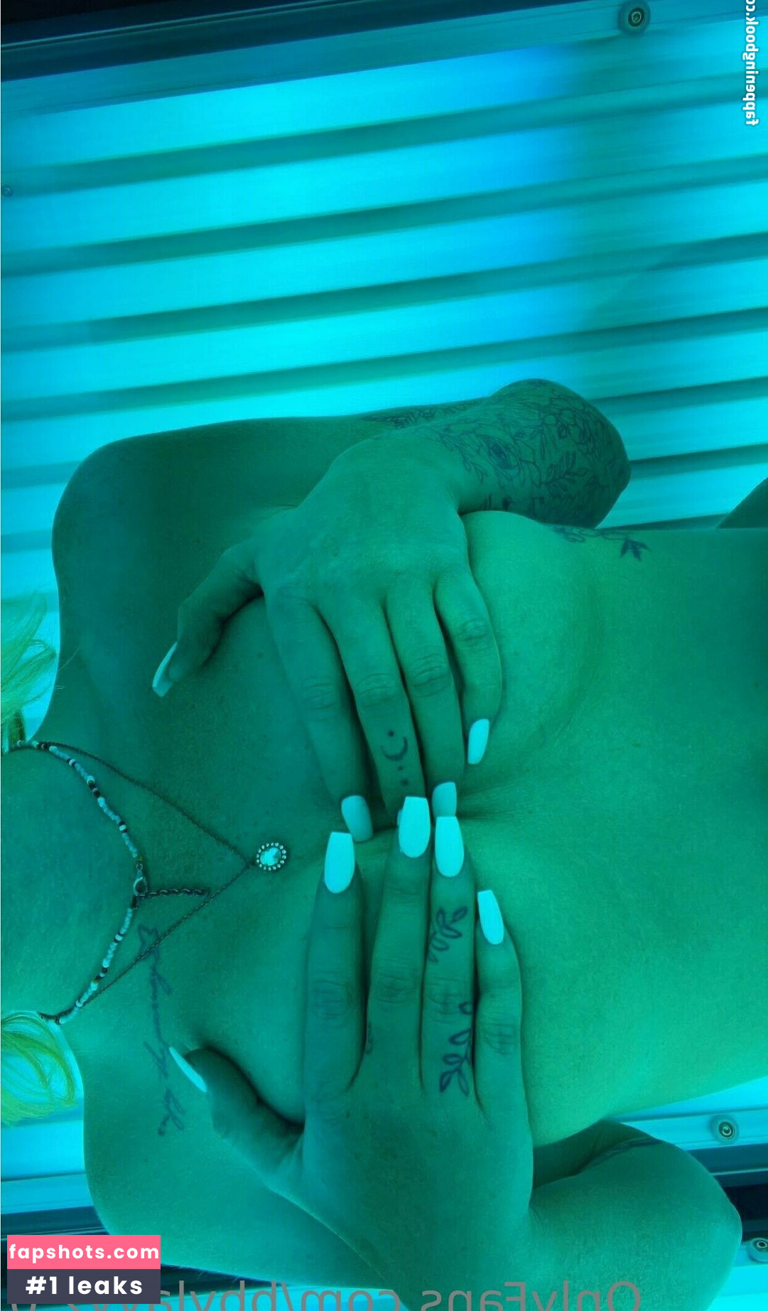 Layla Heck gallery photo #2